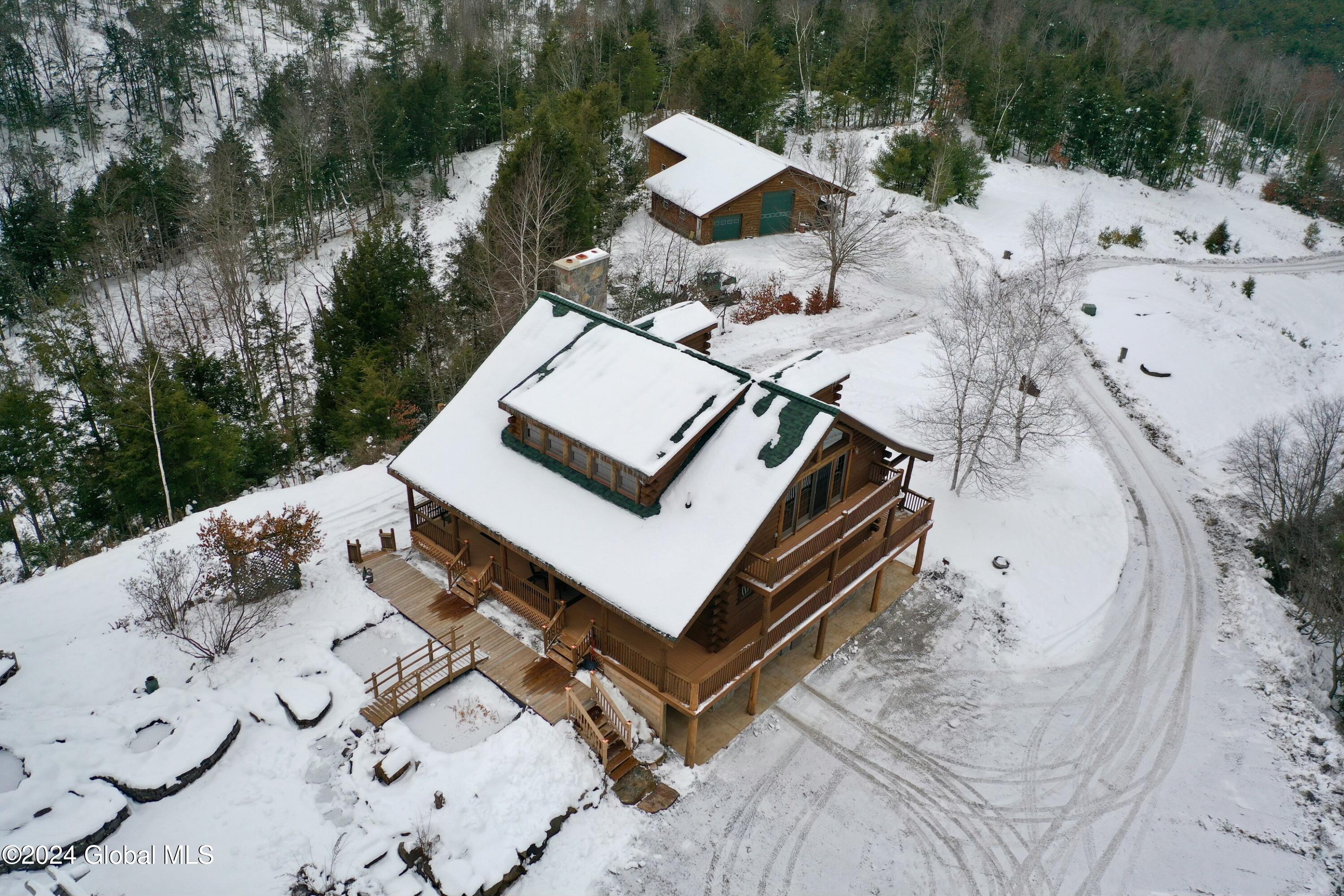 64 Reynolds Mountain Road