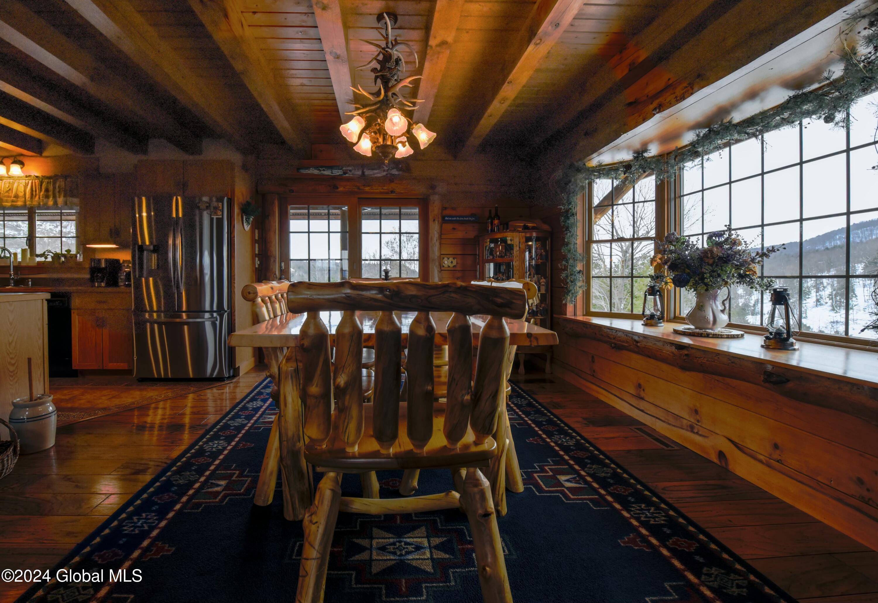 64 Reynolds Mountain Road