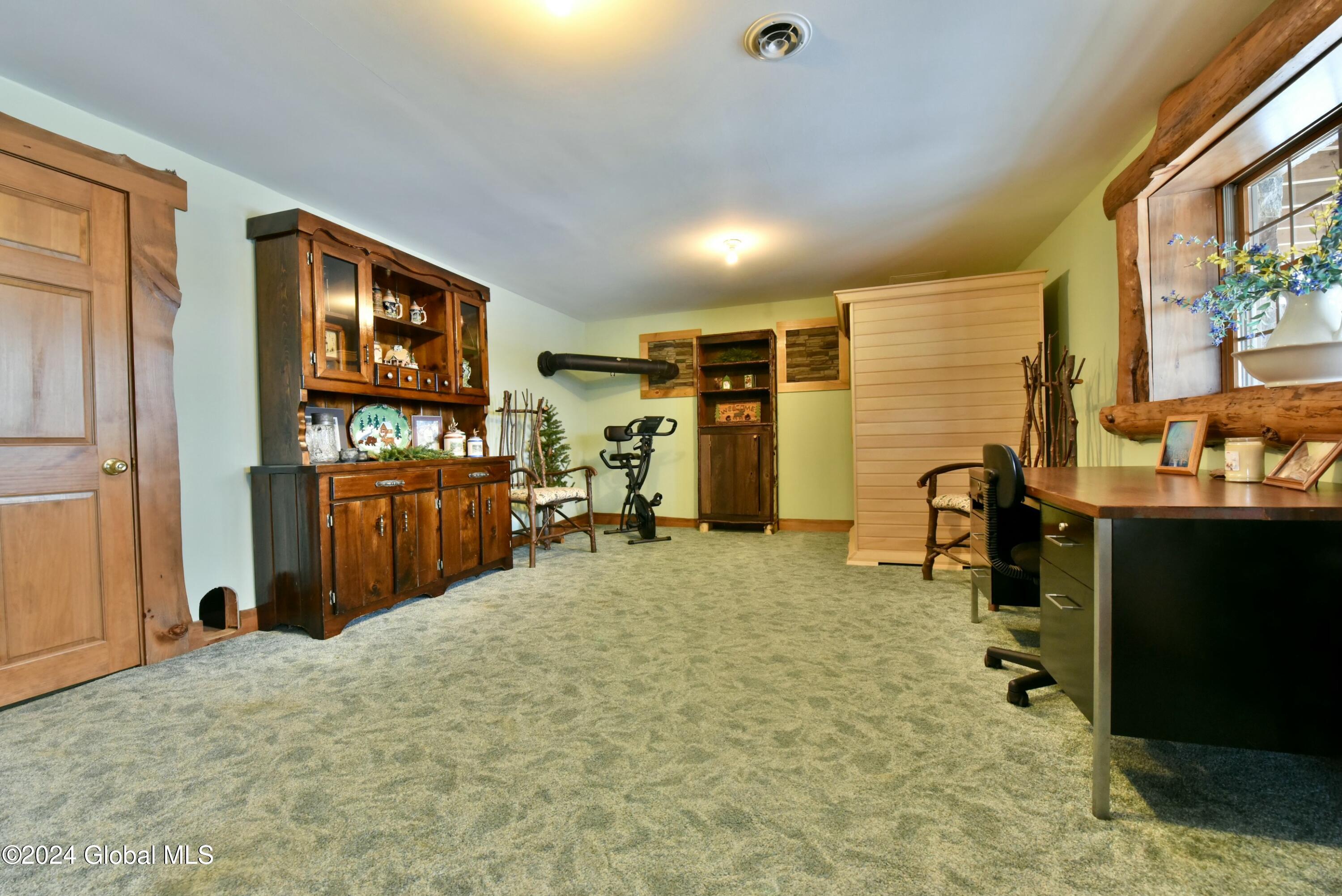 64 Reynolds Mountain Road