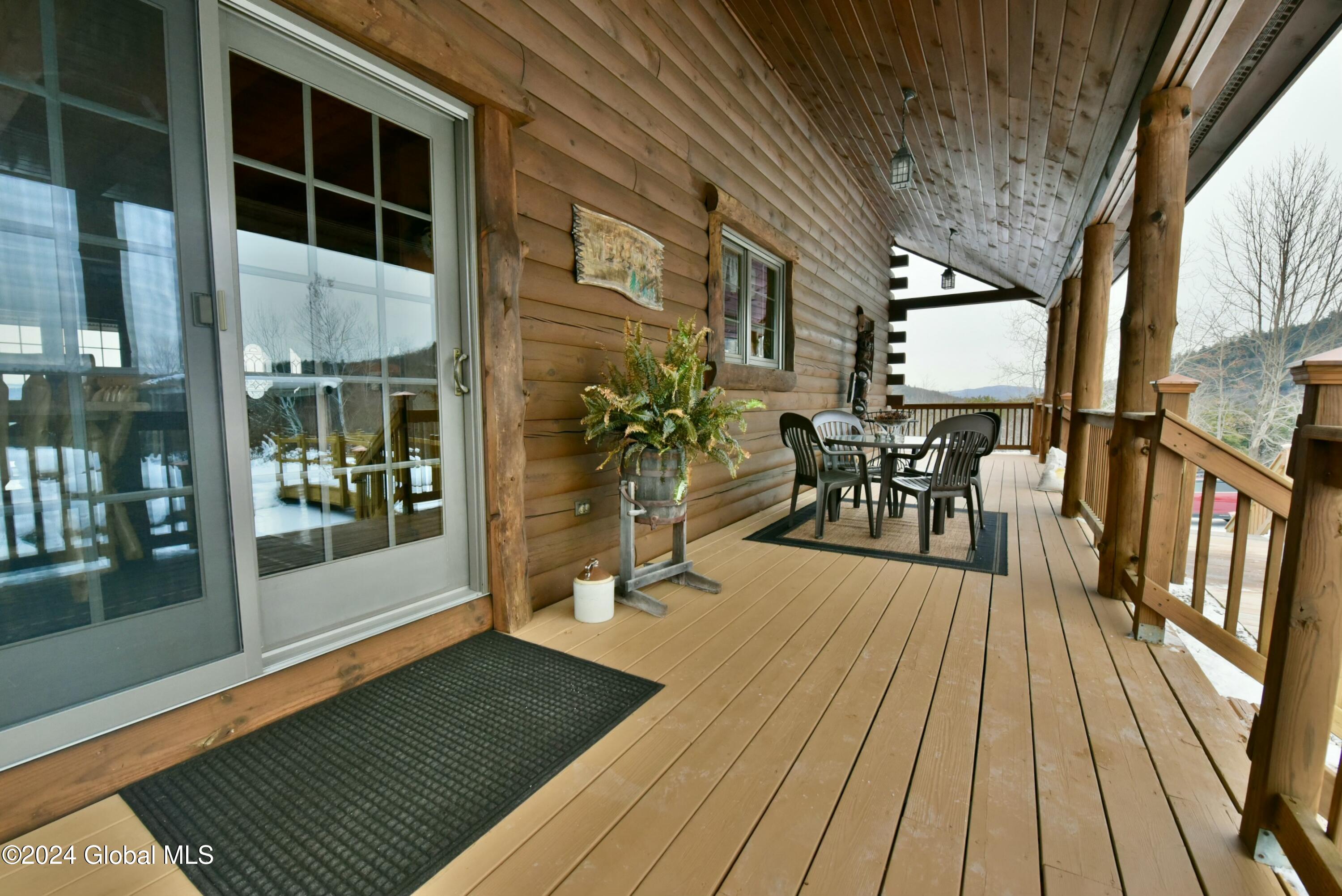 64 Reynolds Mountain Road