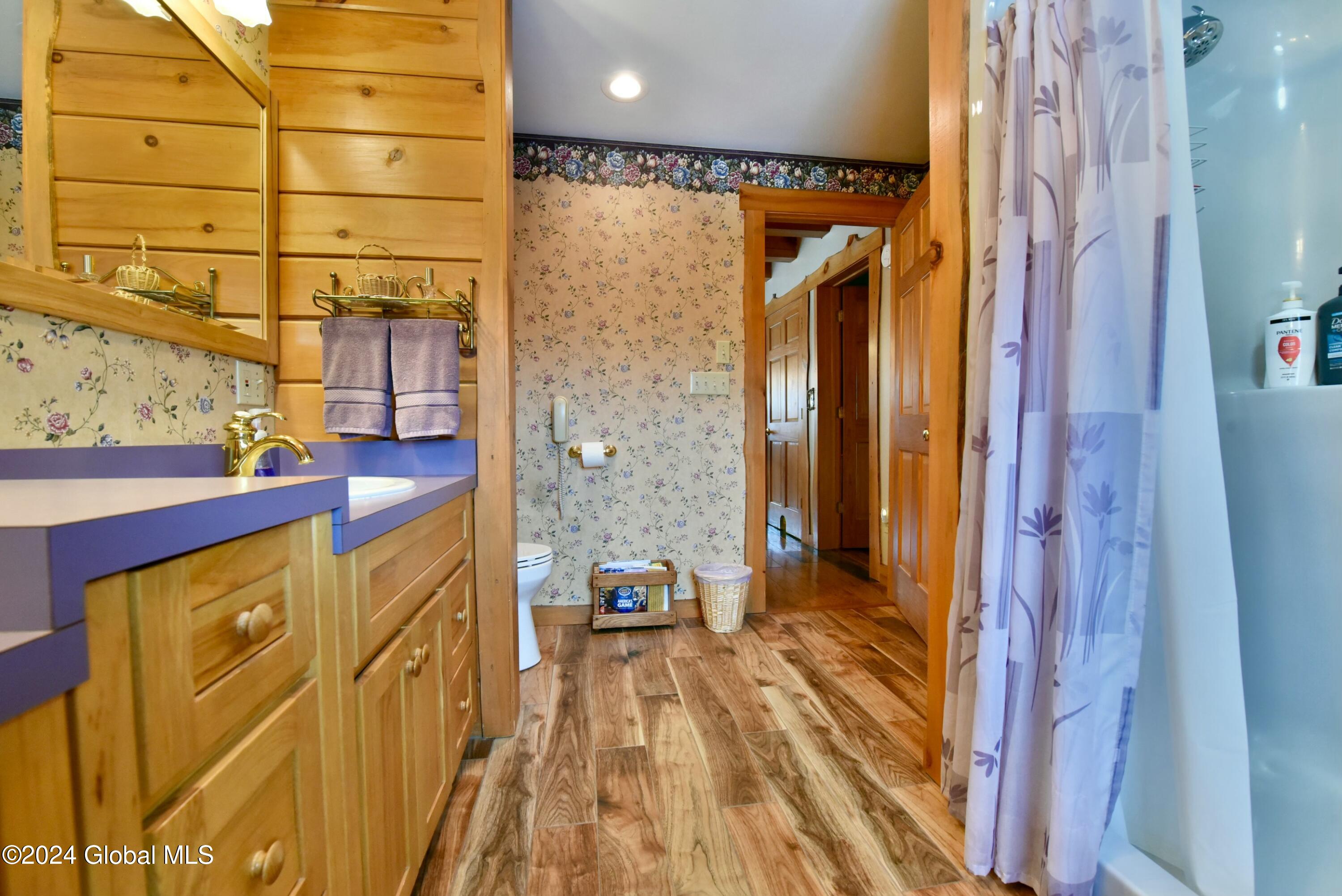64 Reynolds Mountain Road