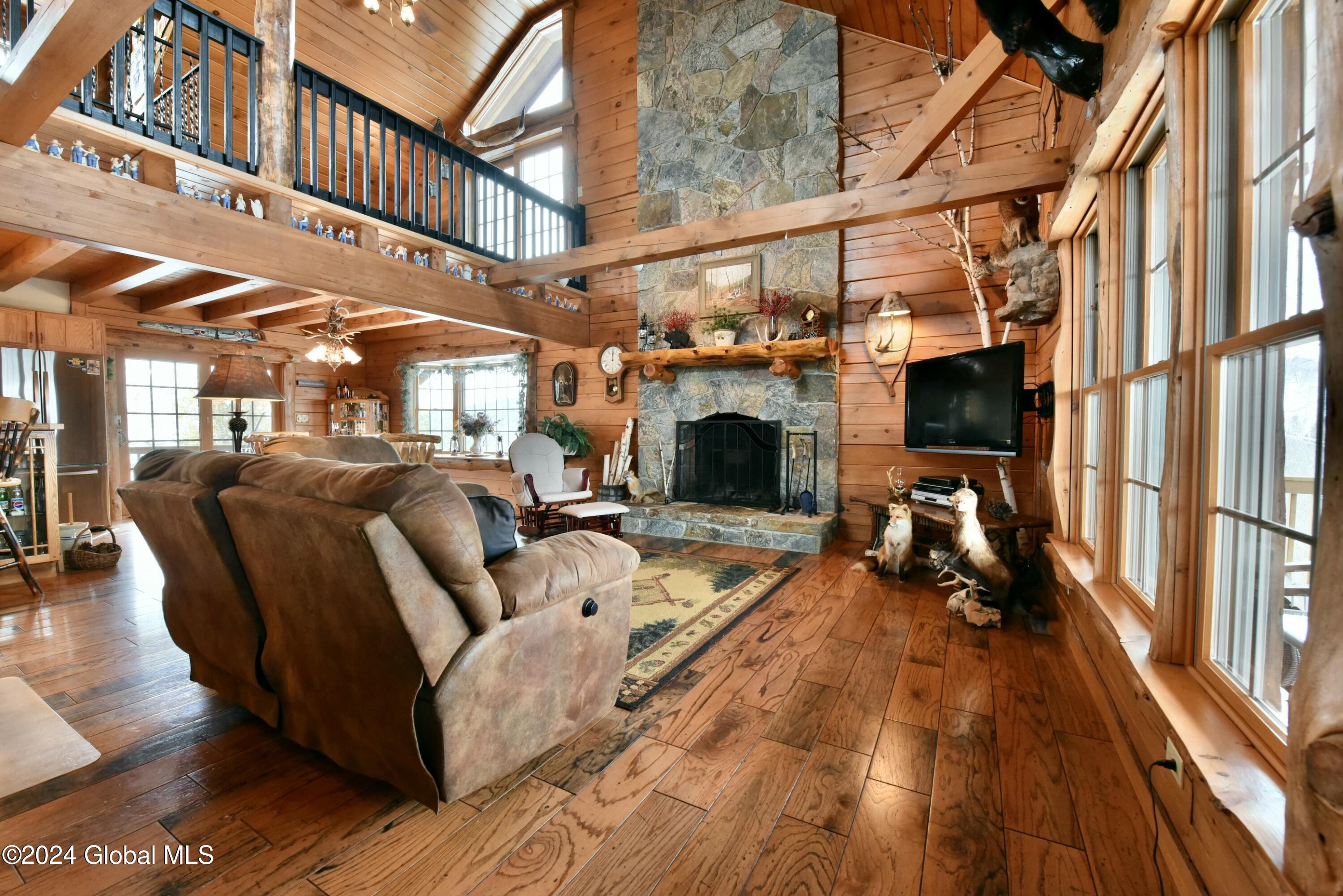 64 Reynolds Mountain Road