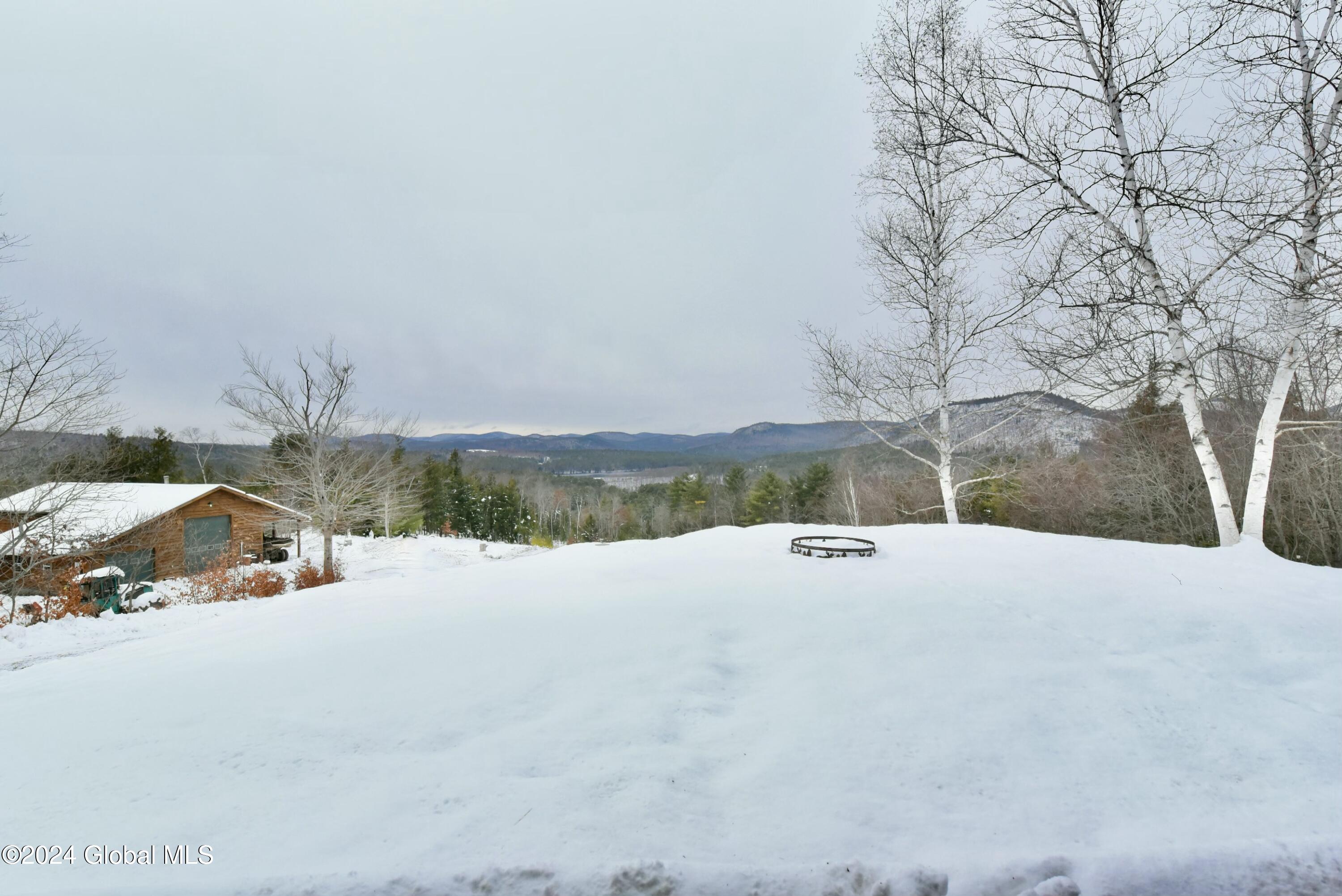 64 Reynolds Mountain Road