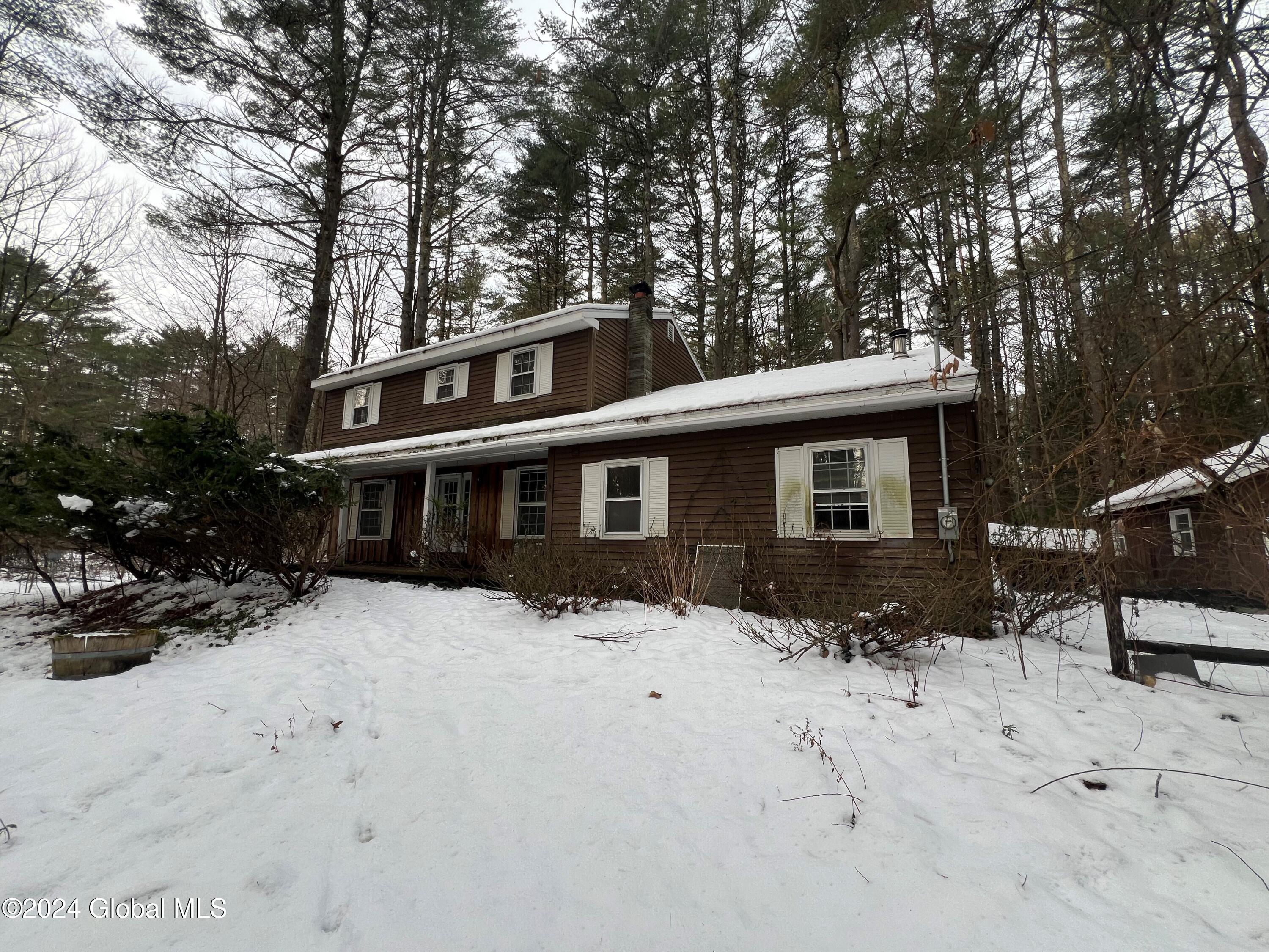 1011 Middleline Road