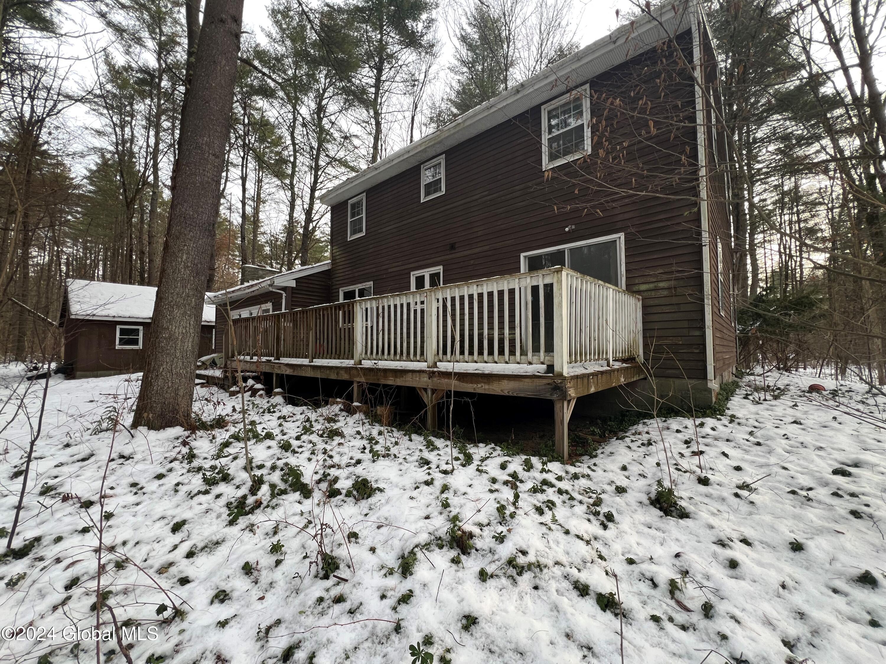 1011 Middleline Road