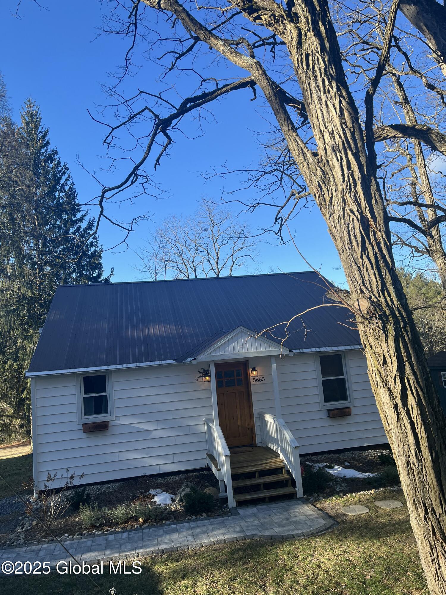 5655 Graves Road