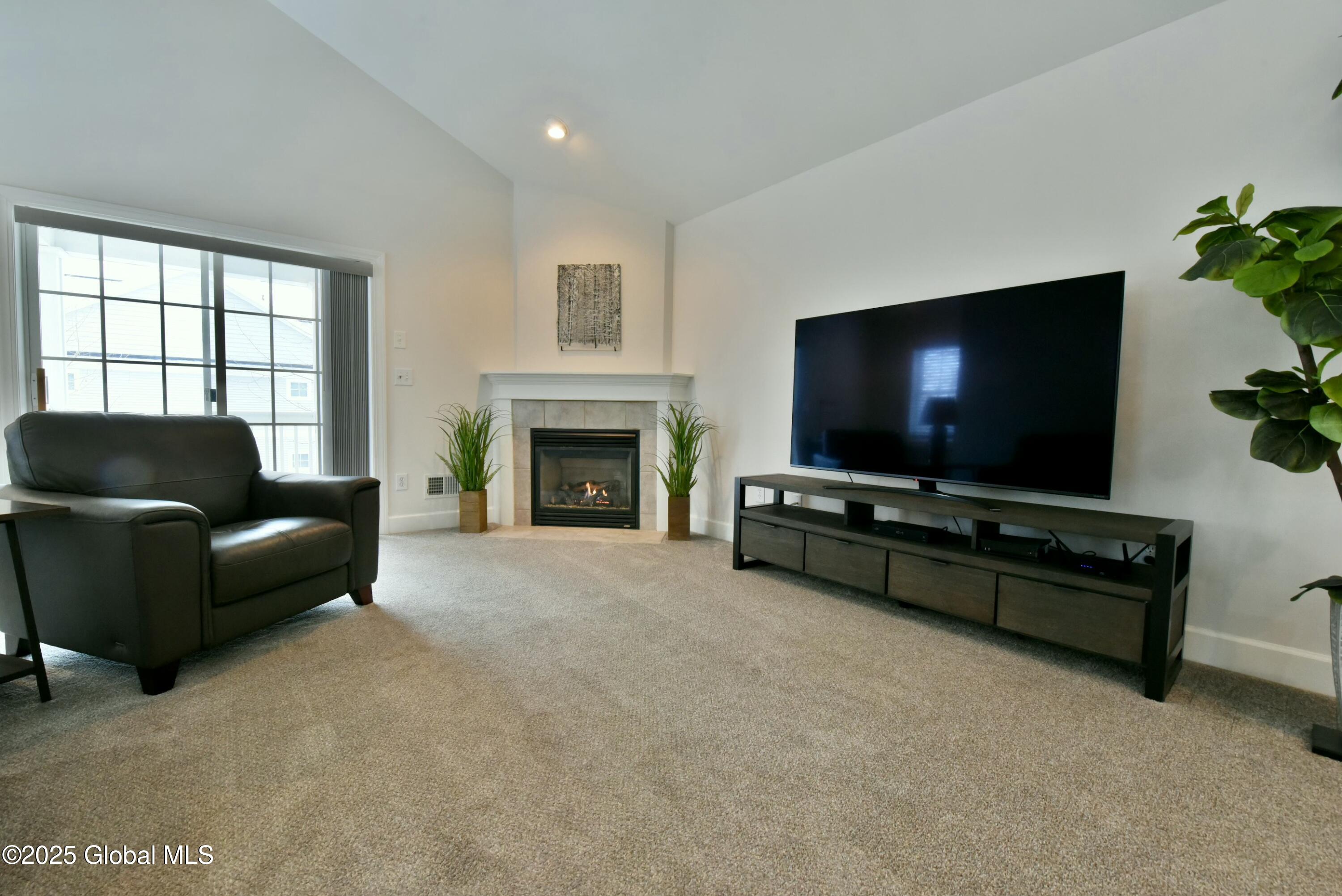 324 Ballston Avenue, # A5