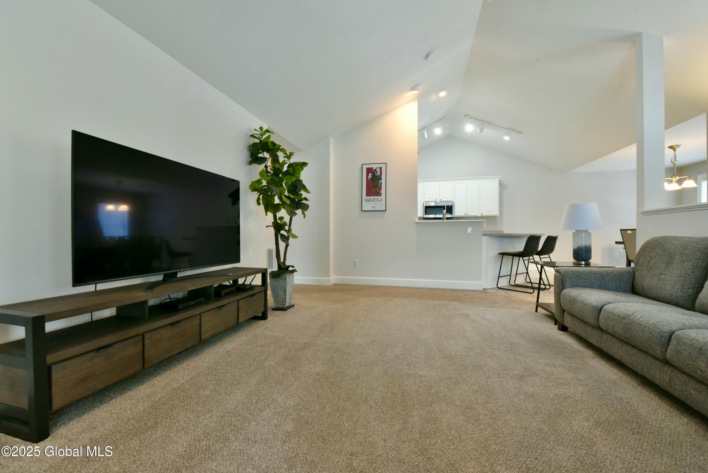 324 Ballston Avenue, # A5