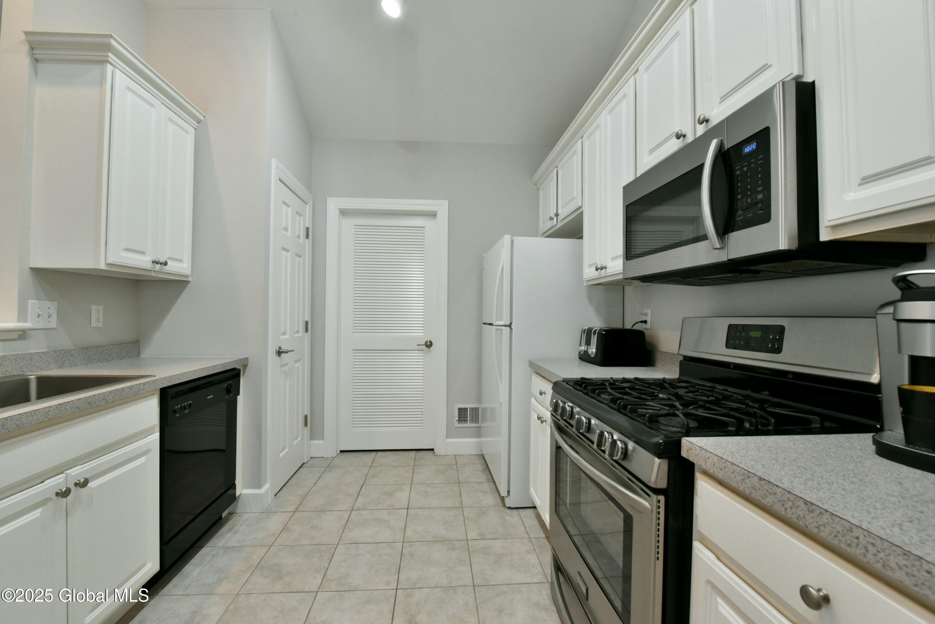 324 Ballston Avenue, # A5