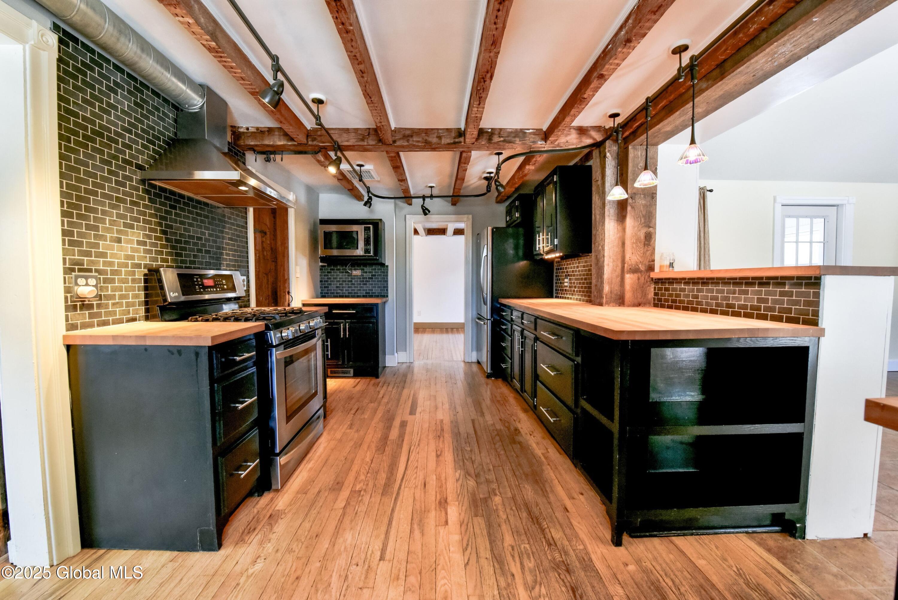 81 Plank Road