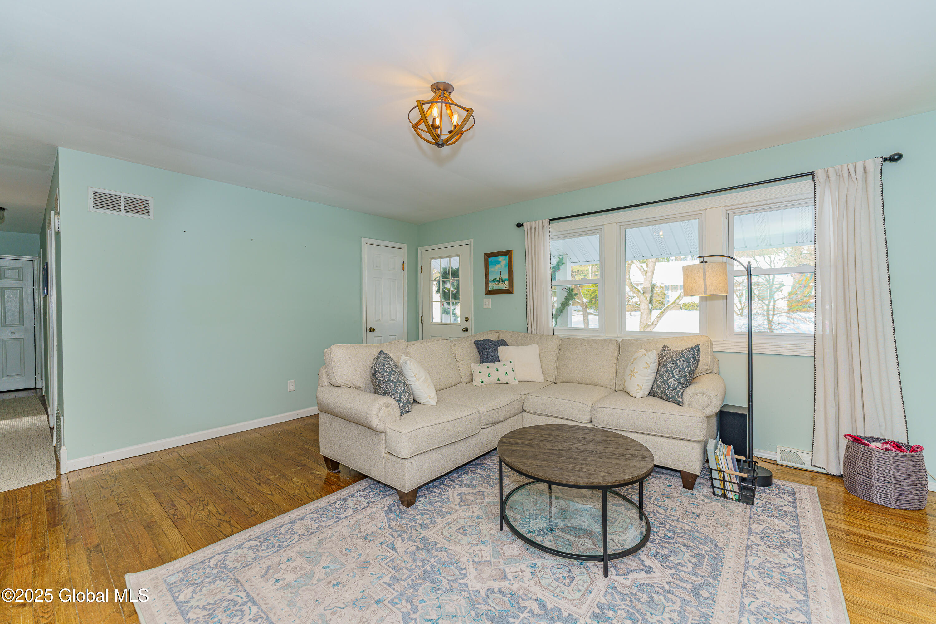 67 Vichy Drive
