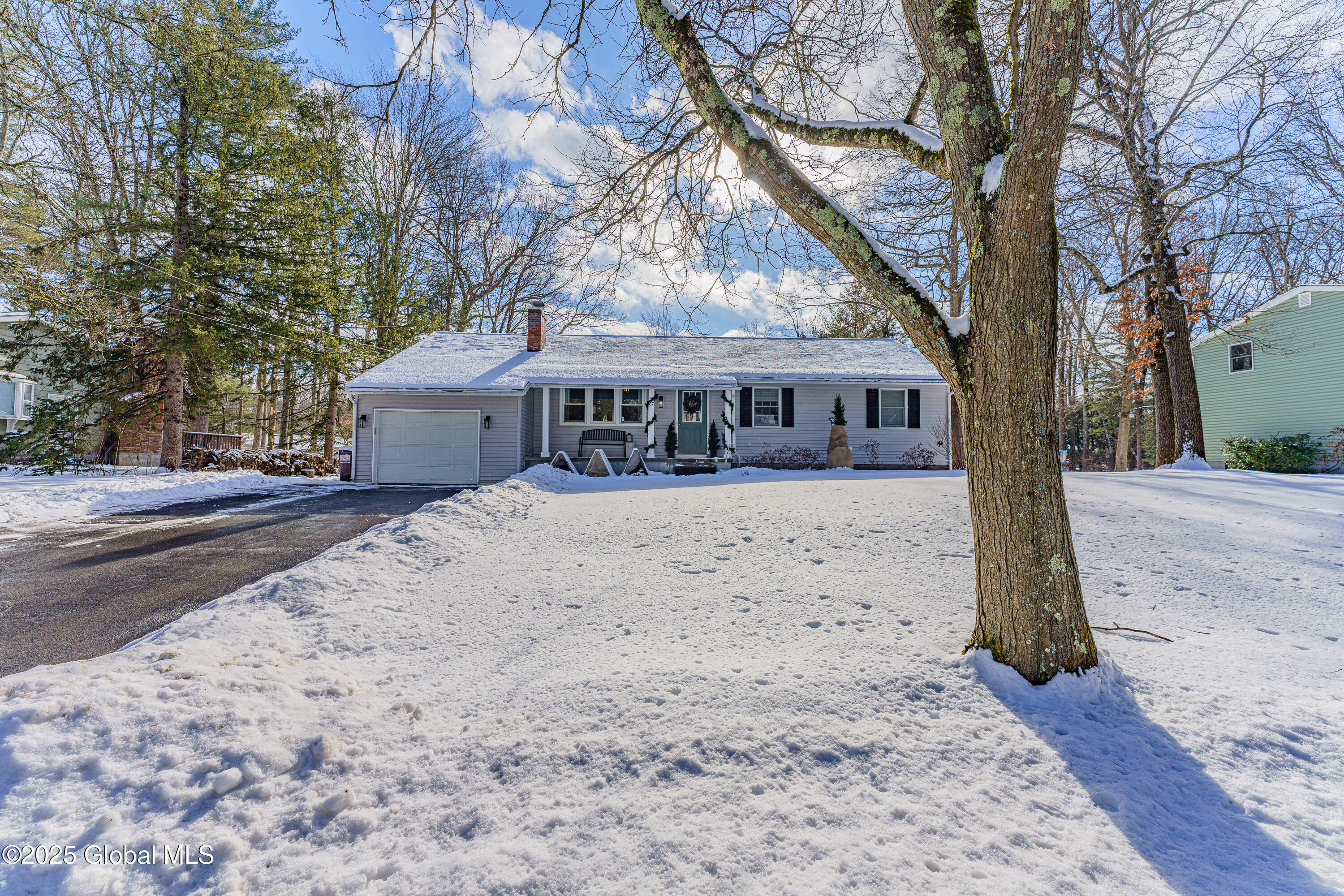 67 Vichy Drive