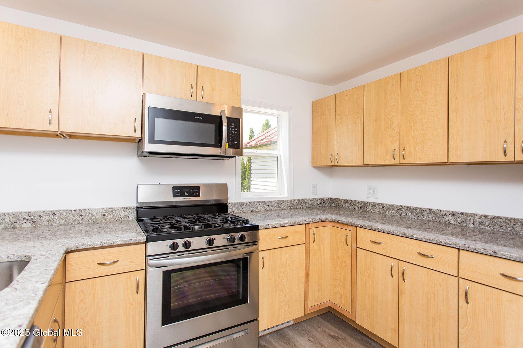 53 S Franklin Street