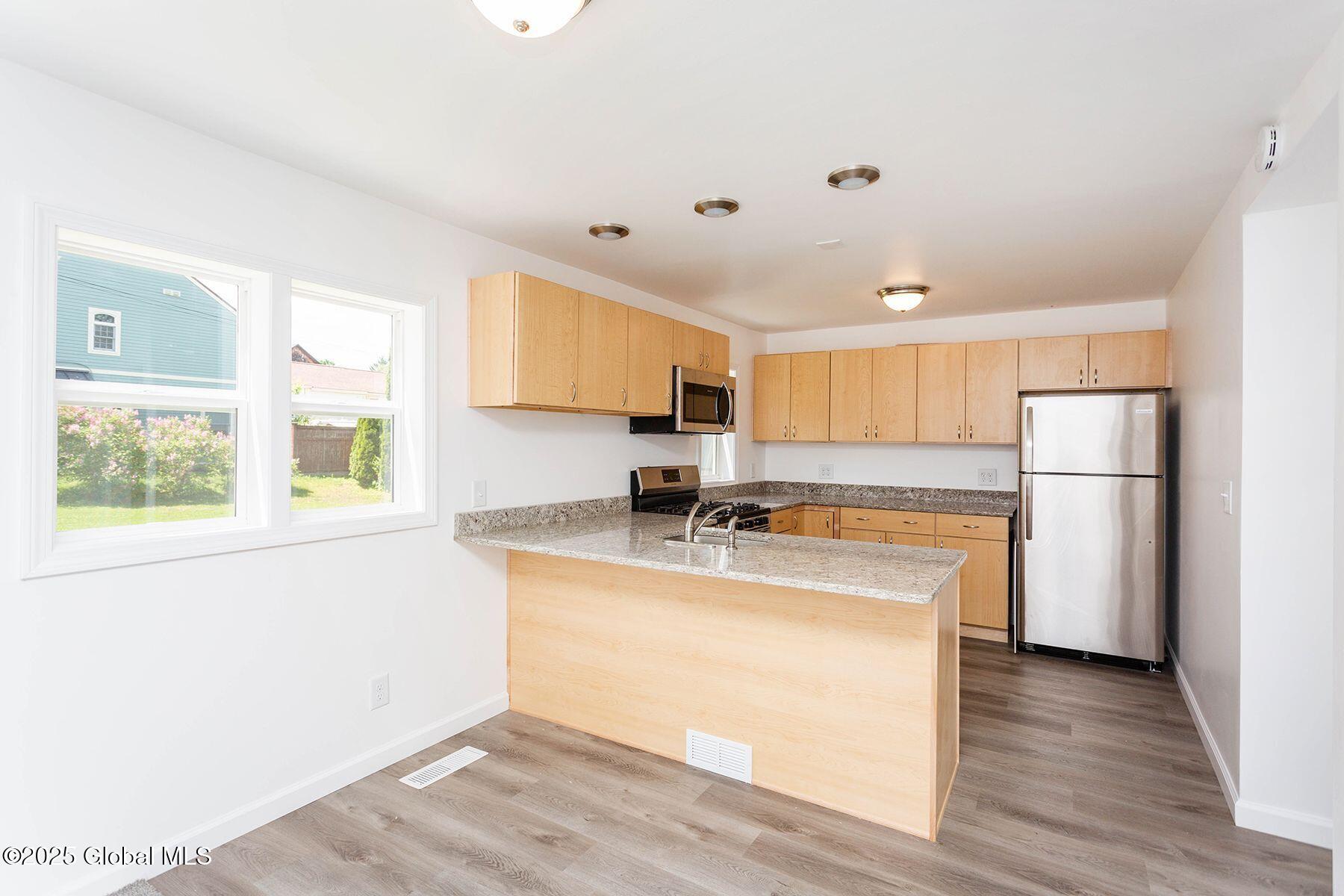 53 S Franklin Street