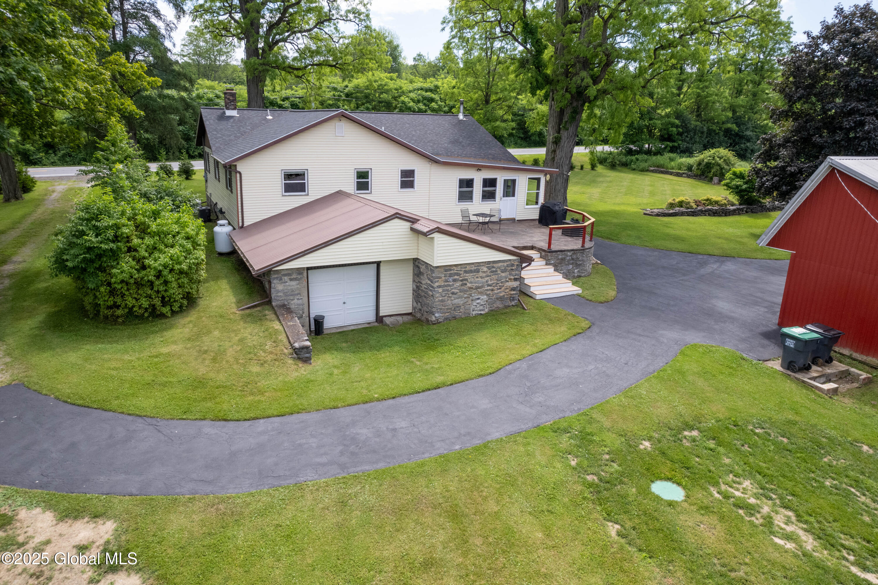 5037 Sacandaga Road
