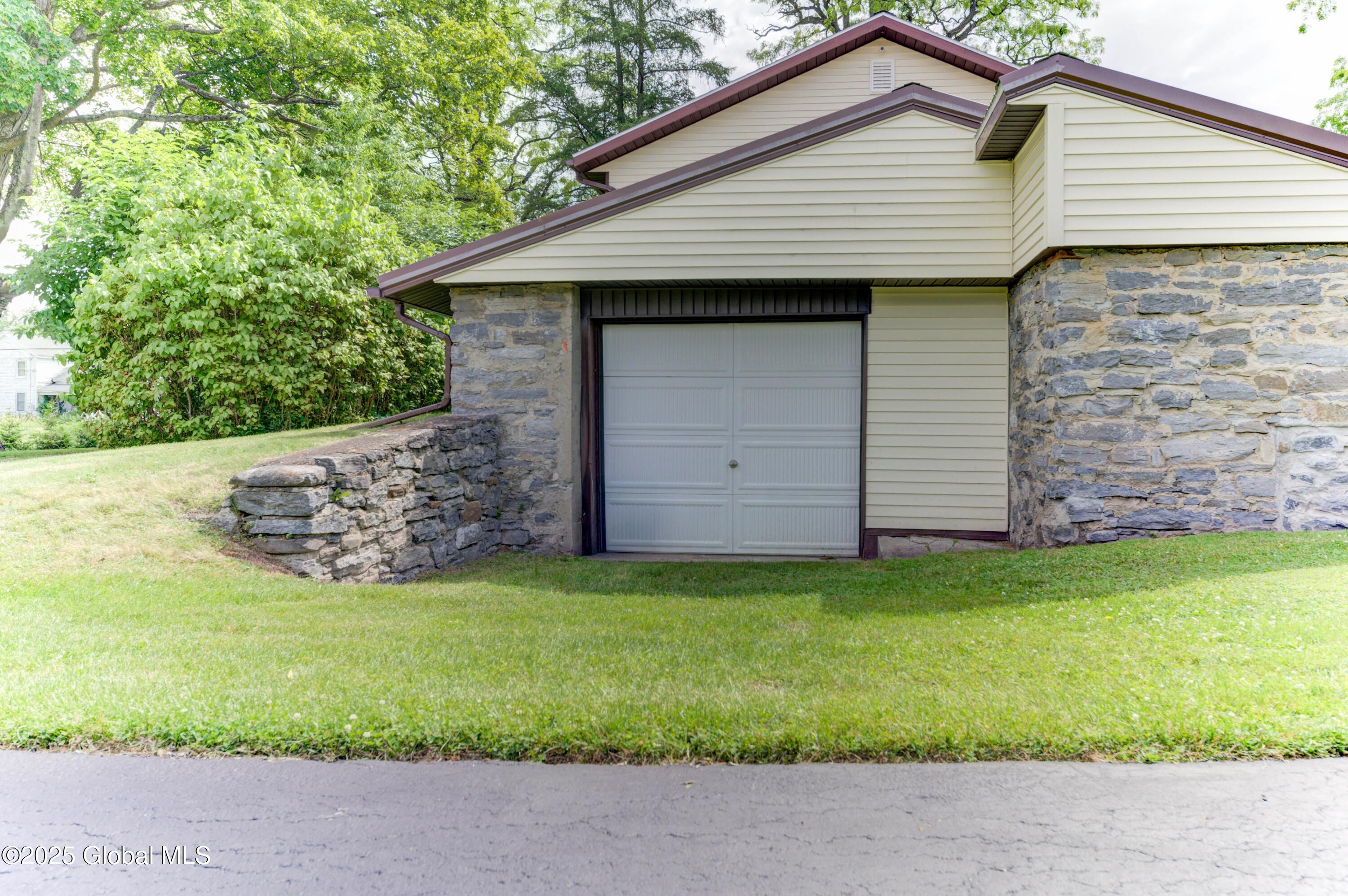 5037 Sacandaga Road
