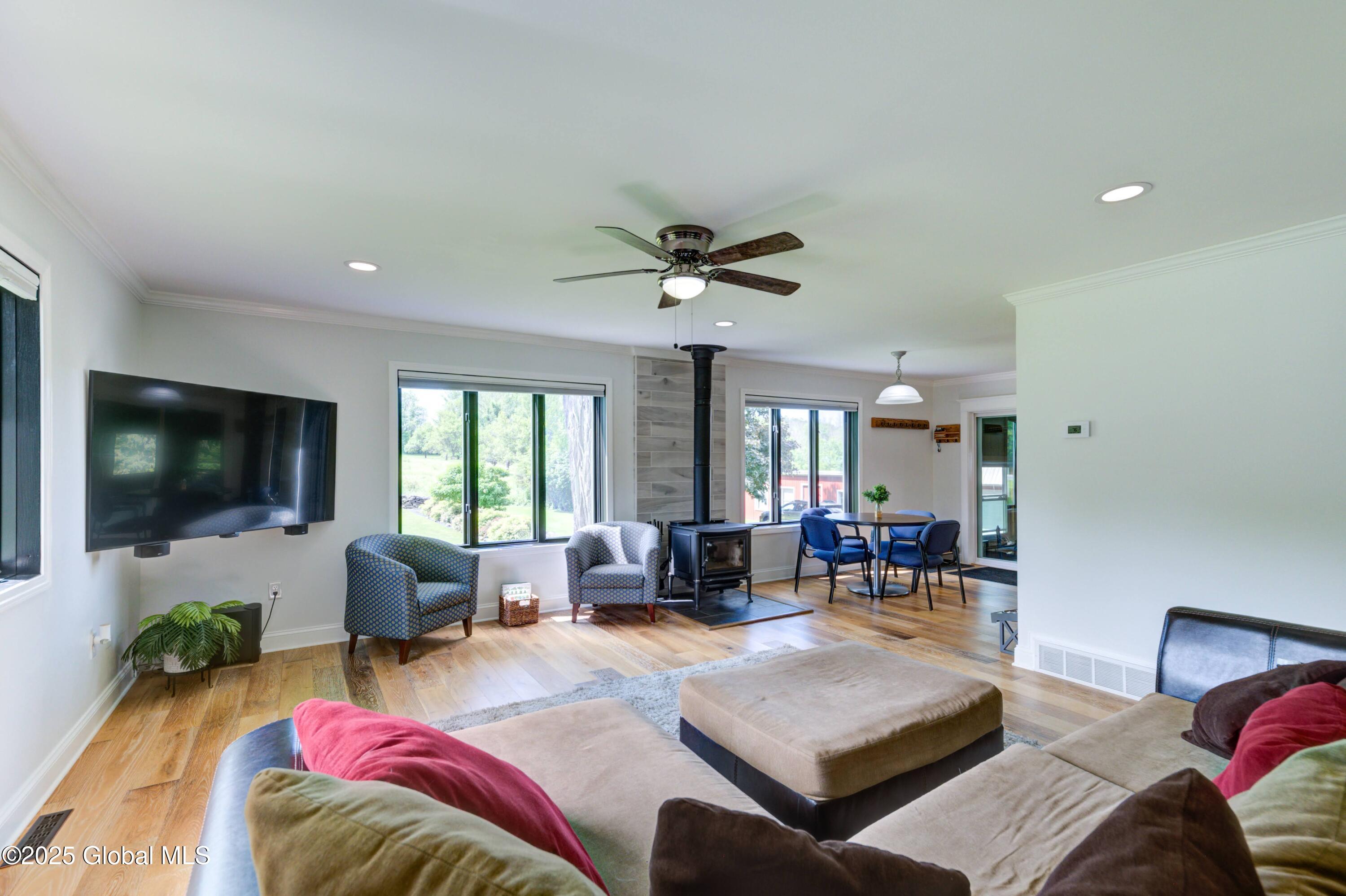 5037 Sacandaga Road