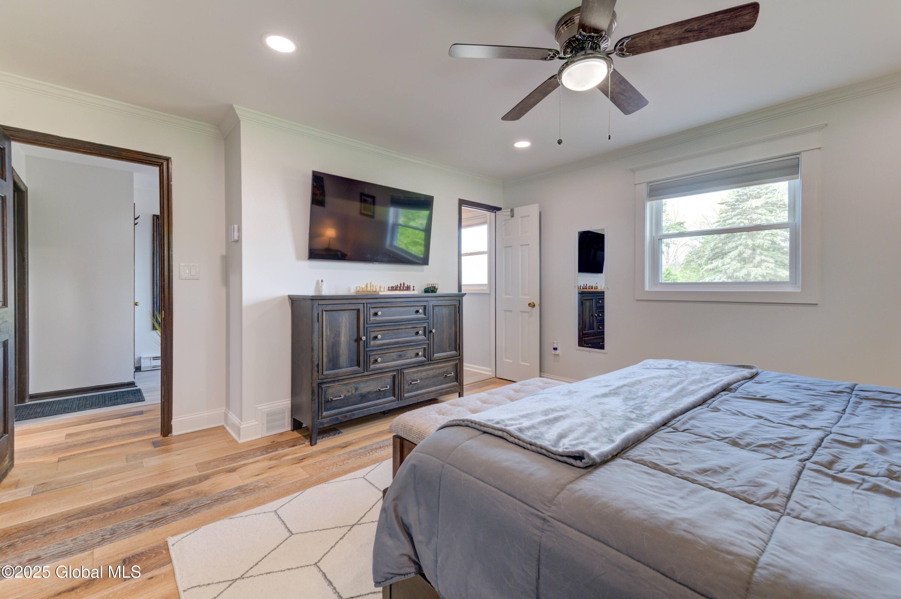 5037 Sacandaga Road