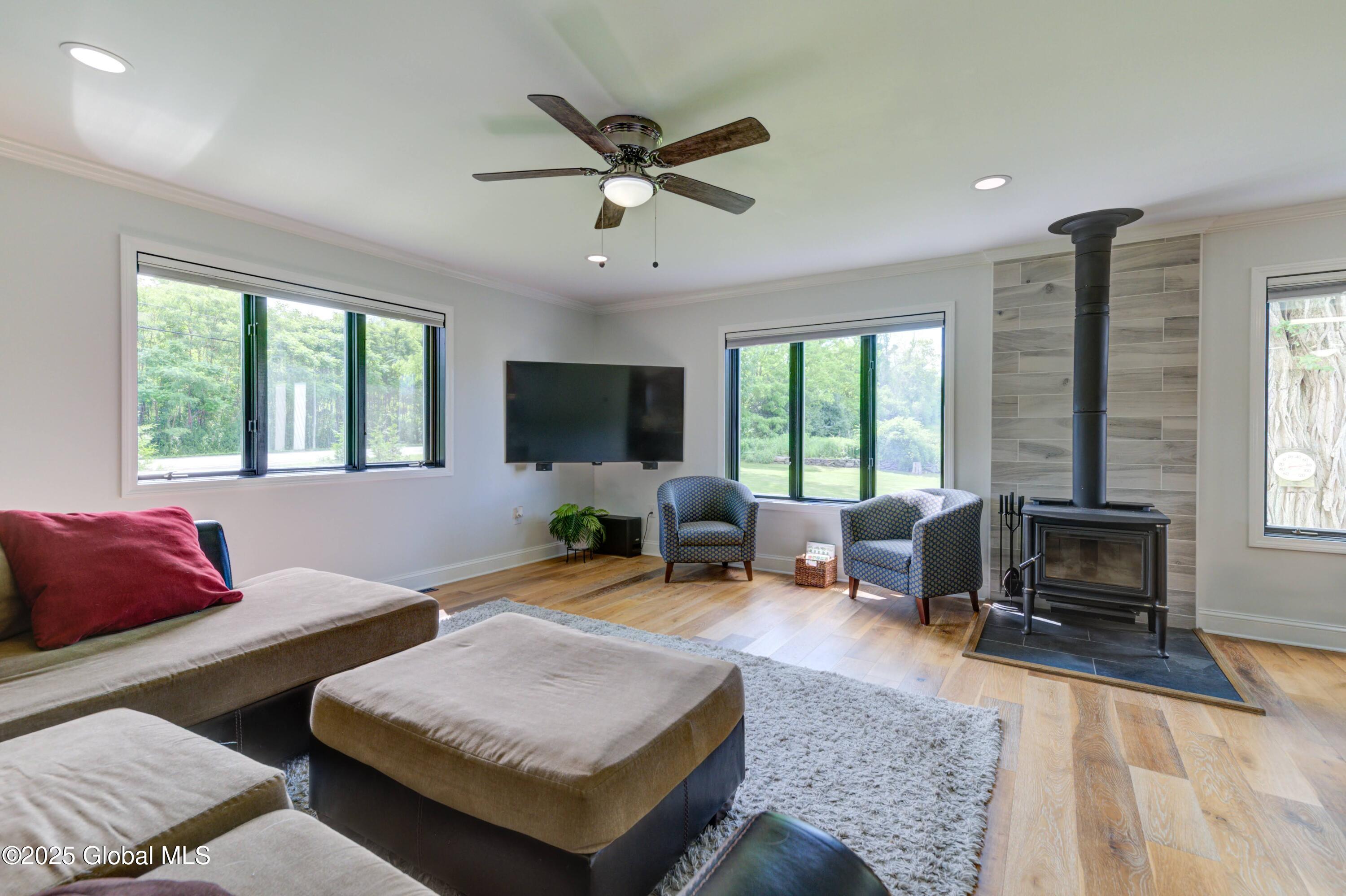 5037 Sacandaga Road