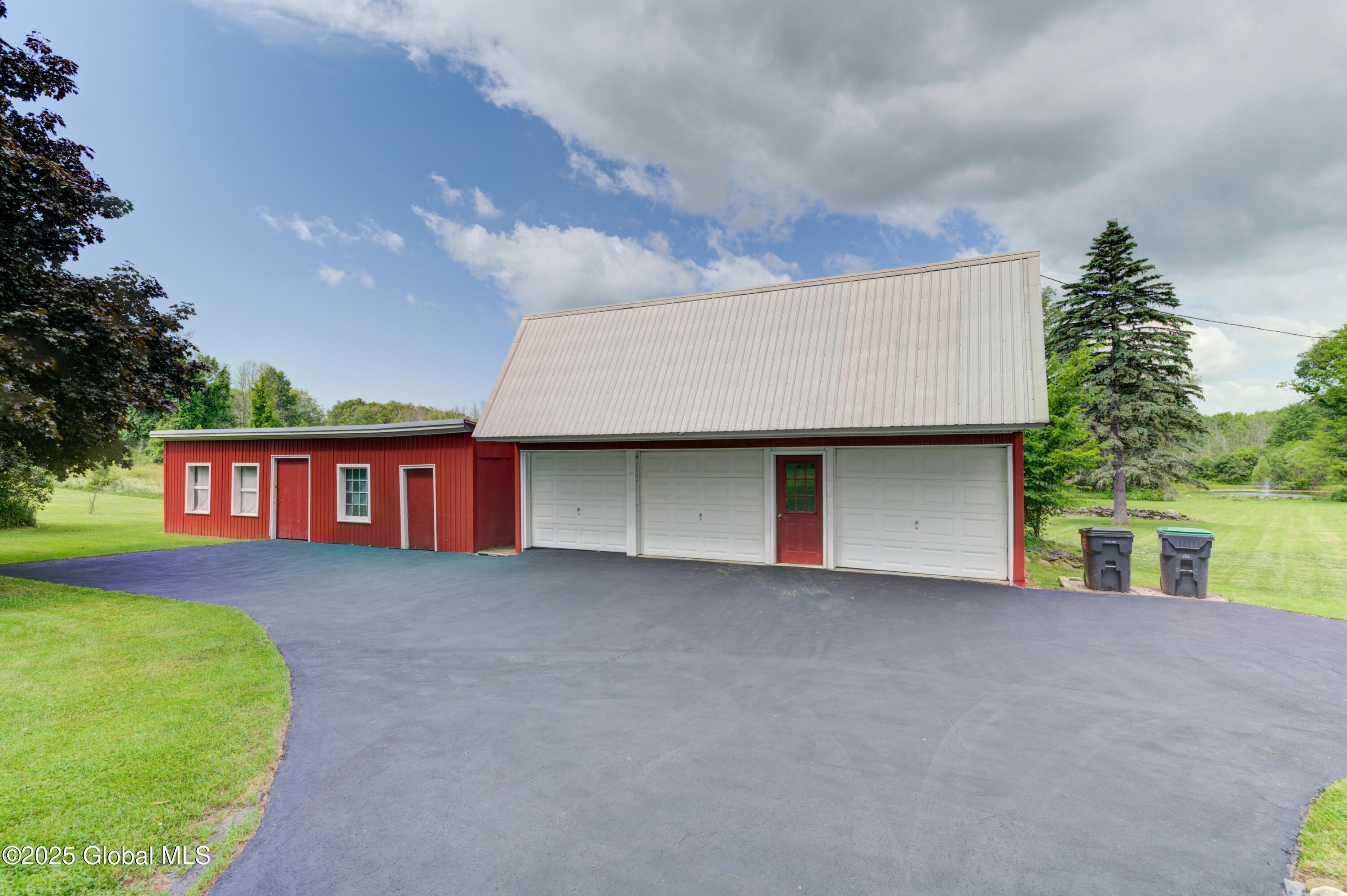 5037 Sacandaga Road