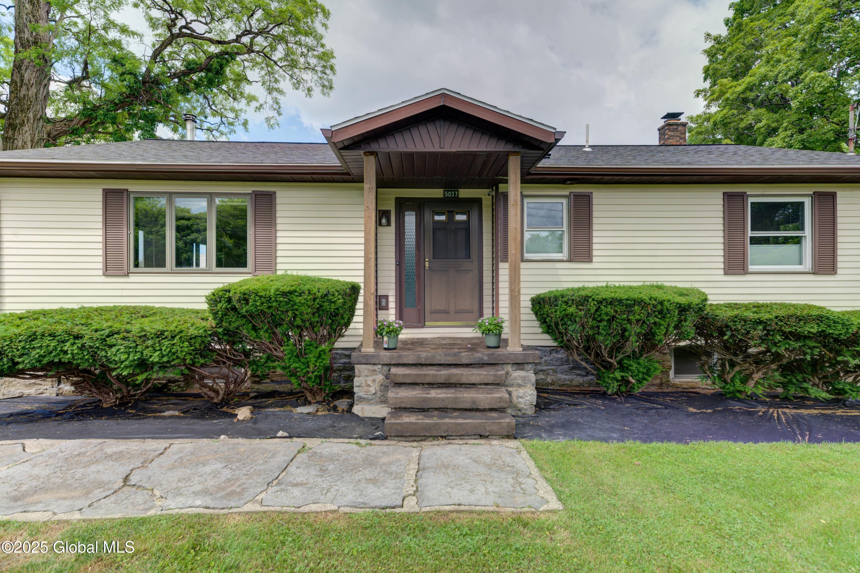 5037 Sacandaga Road