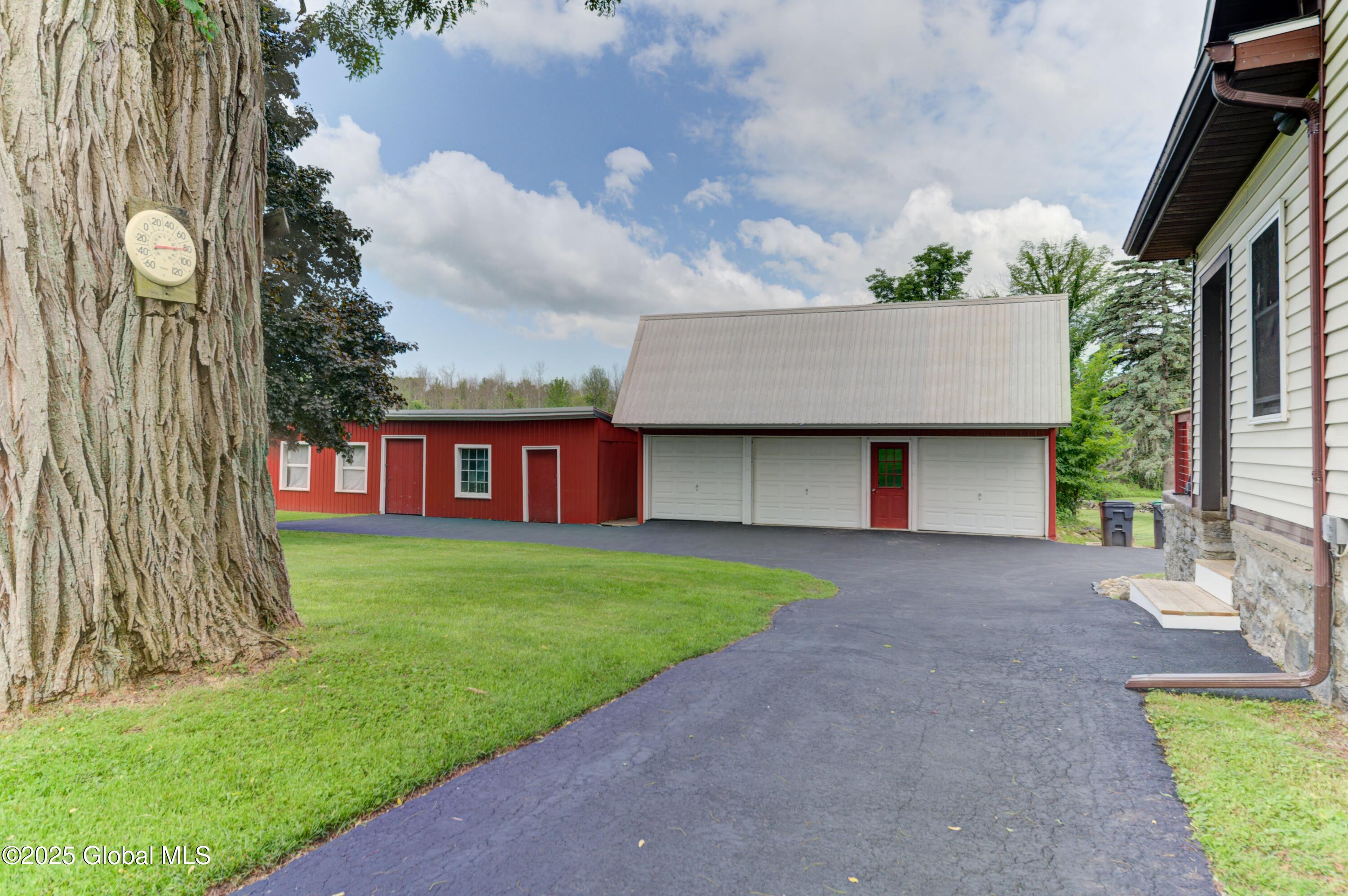 5037 Sacandaga Road