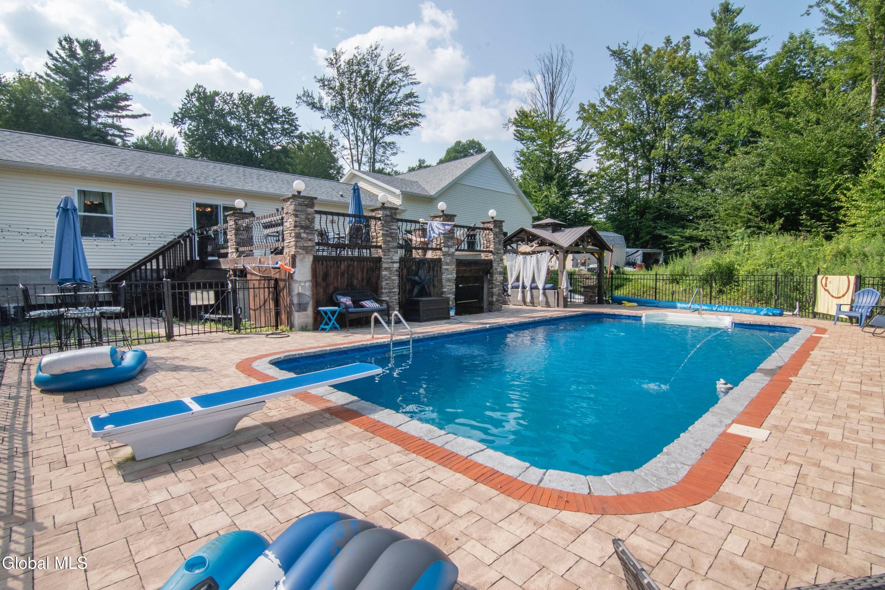 122 Plank Road