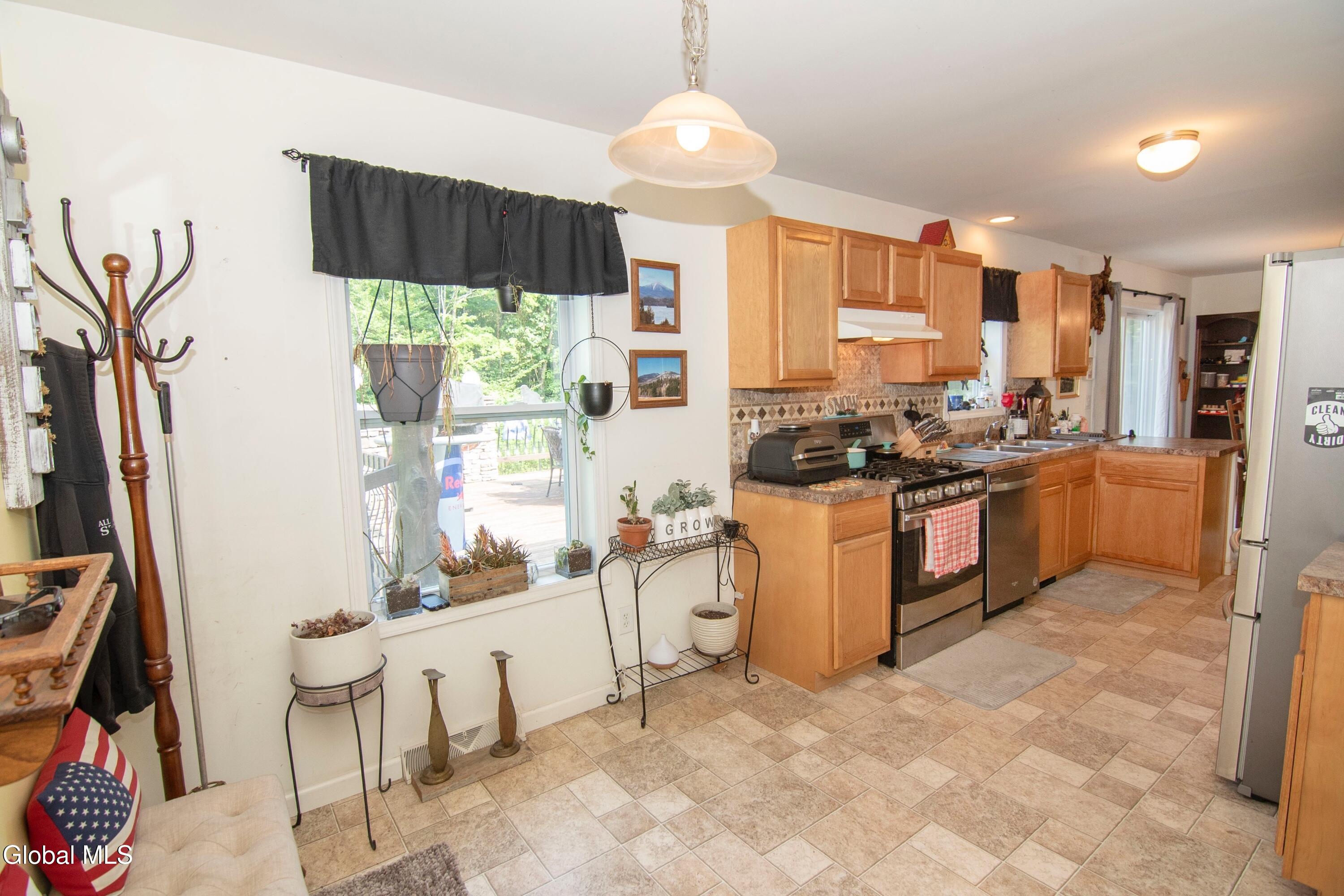 122 Plank Road