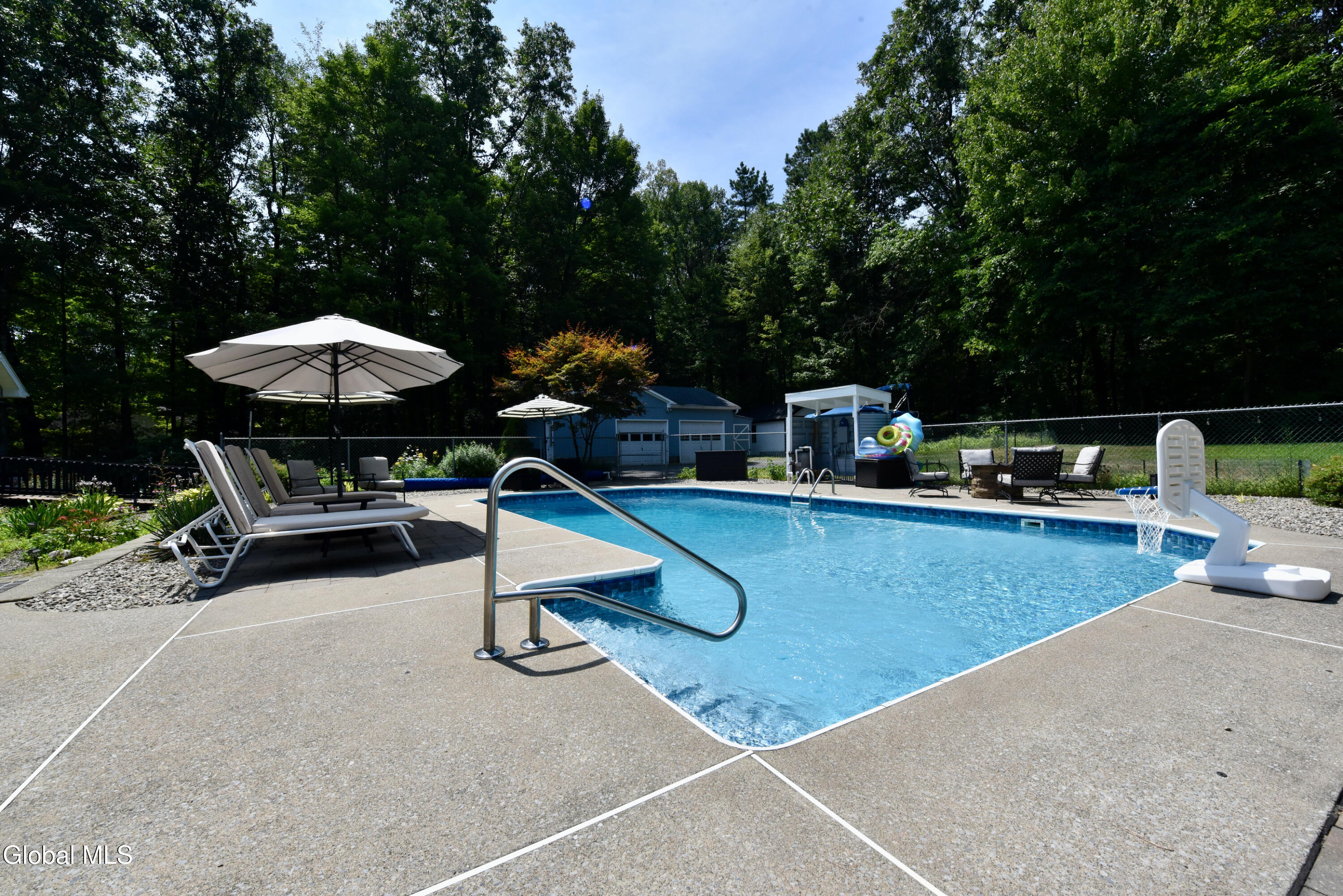 24 Cashemere Drive