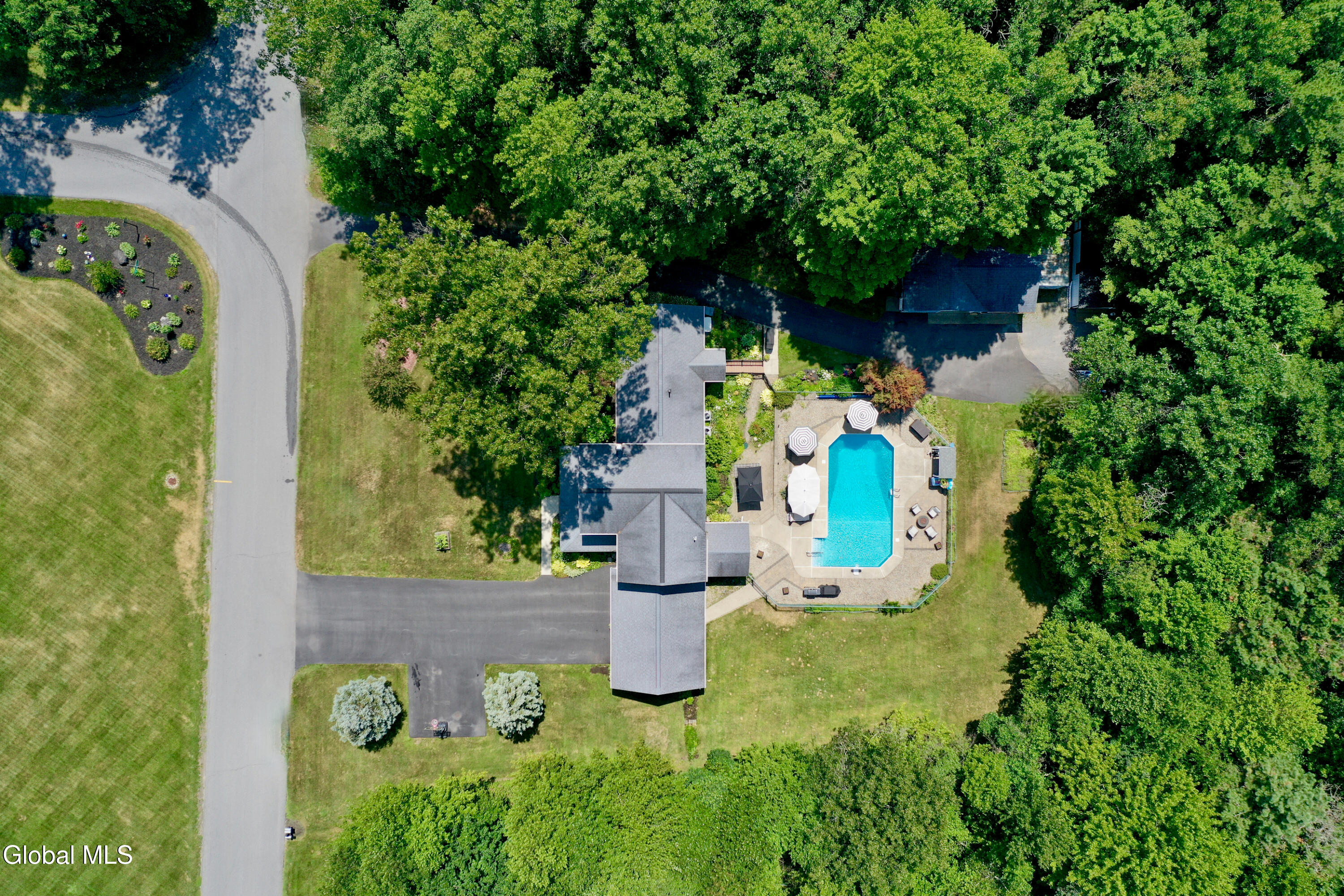 24 Cashemere Drive