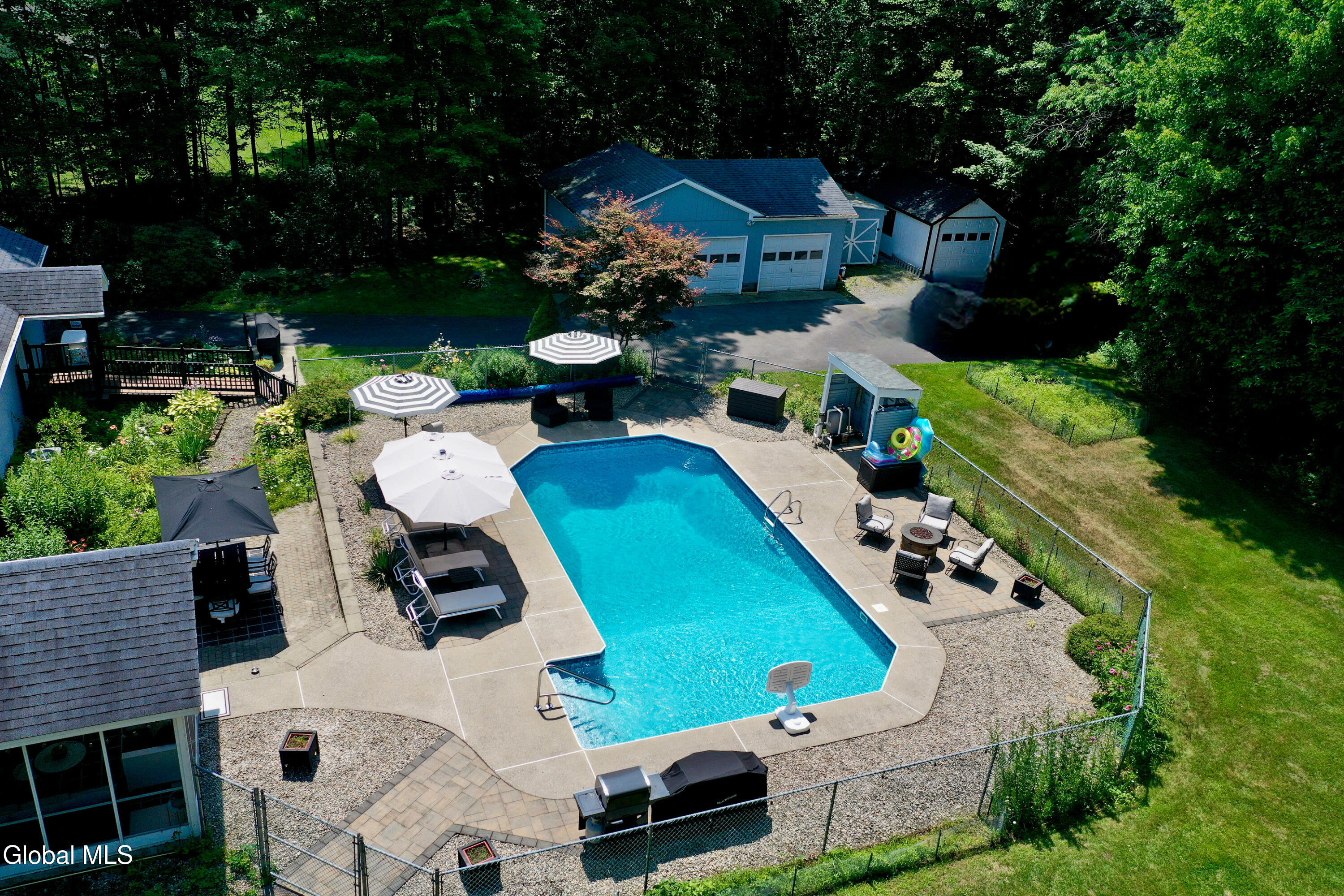 24 Cashemere Drive