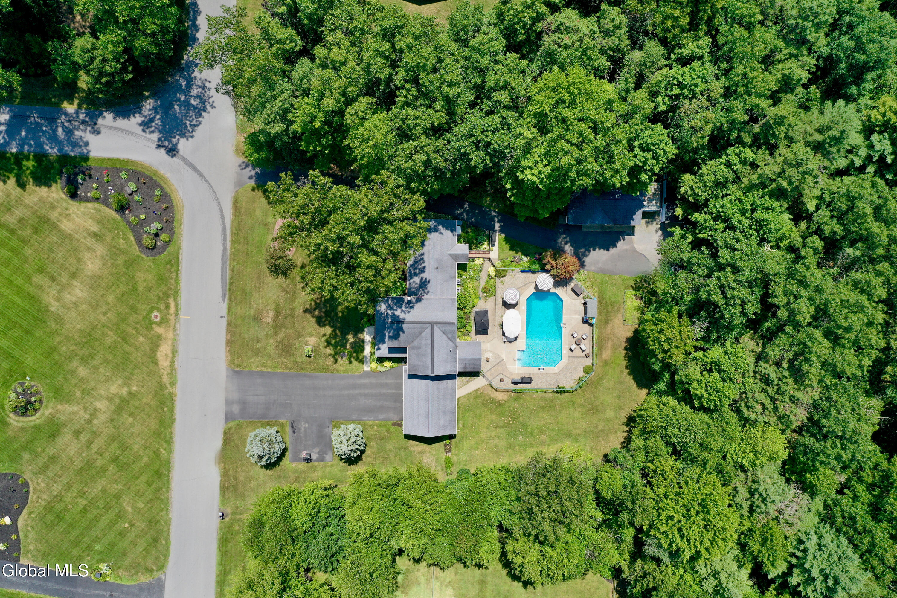 24 Cashemere Drive
