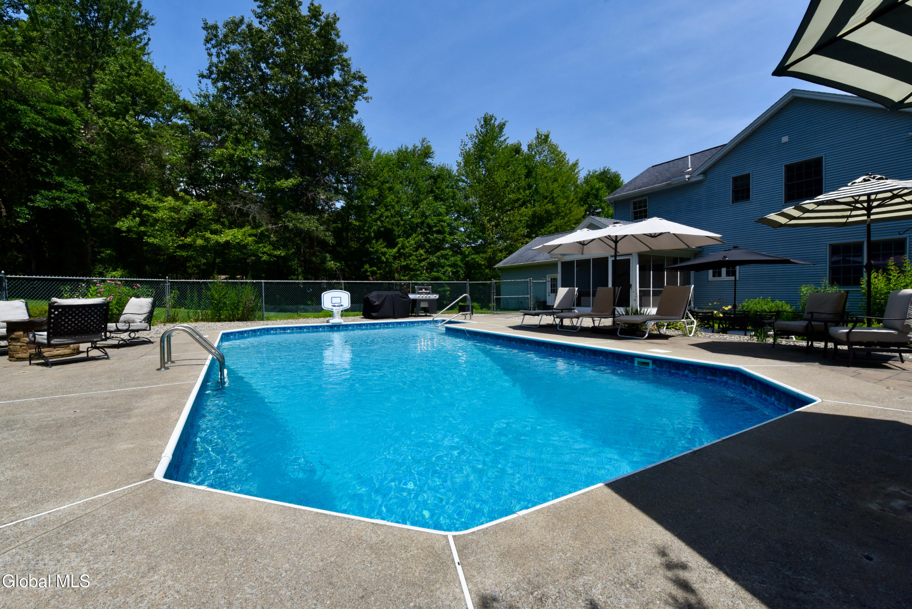 24 Cashemere Drive