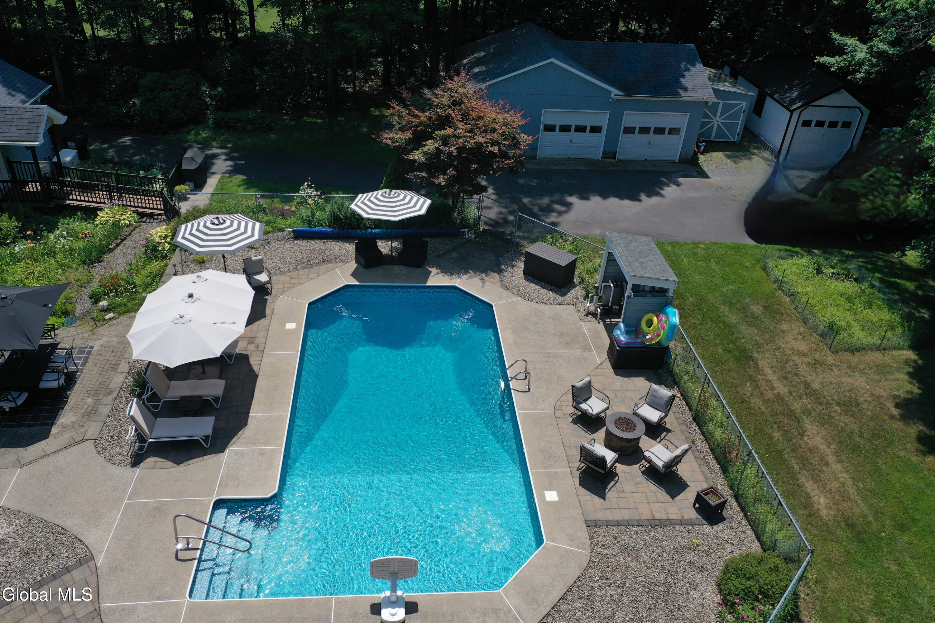 24 Cashemere Drive