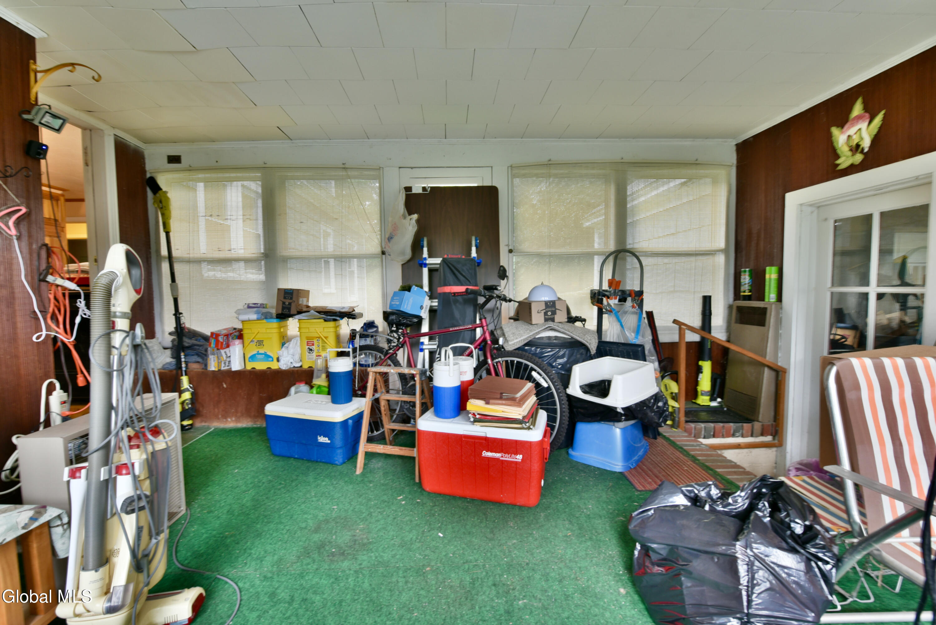81 Dixon Road