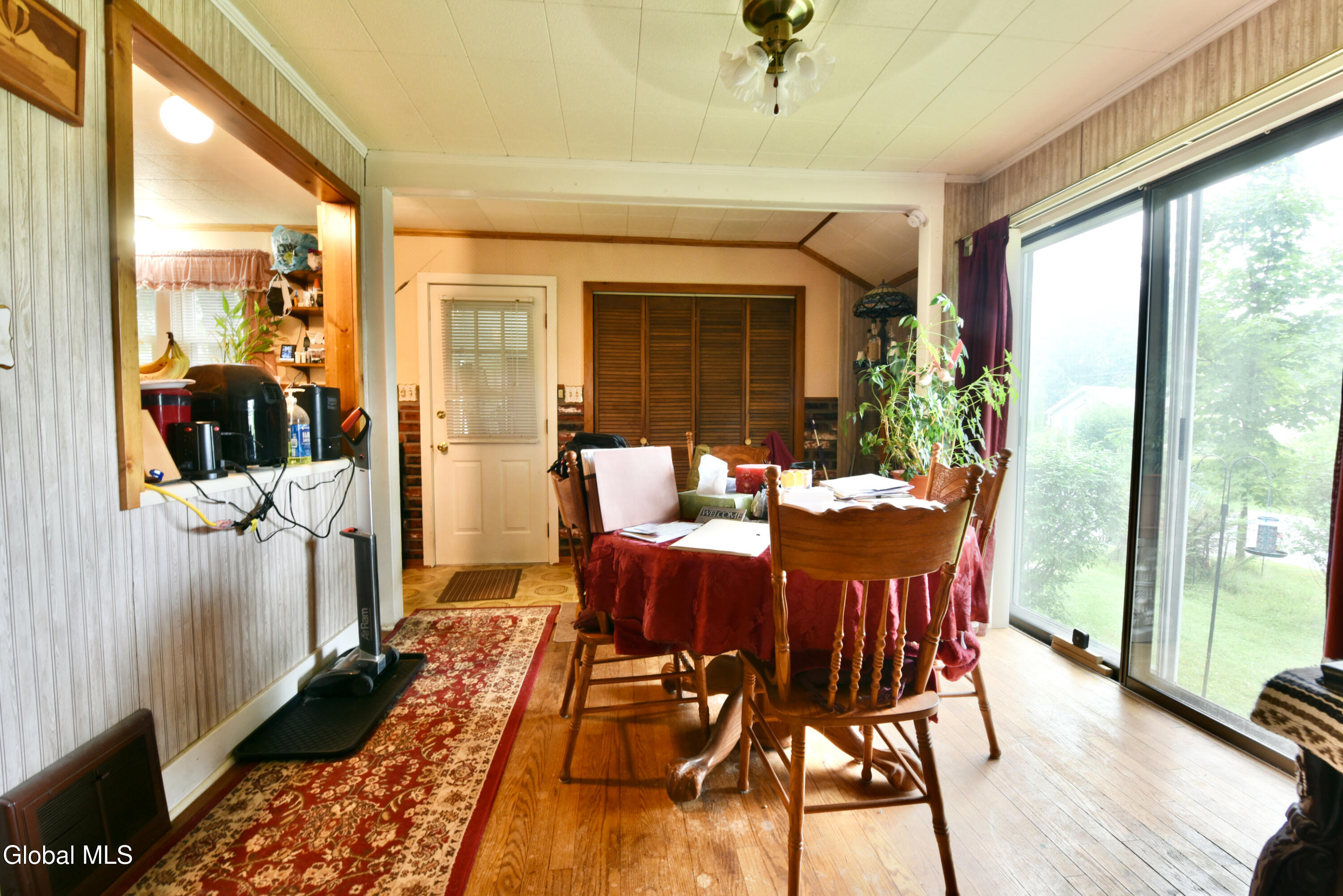81 Dixon Road