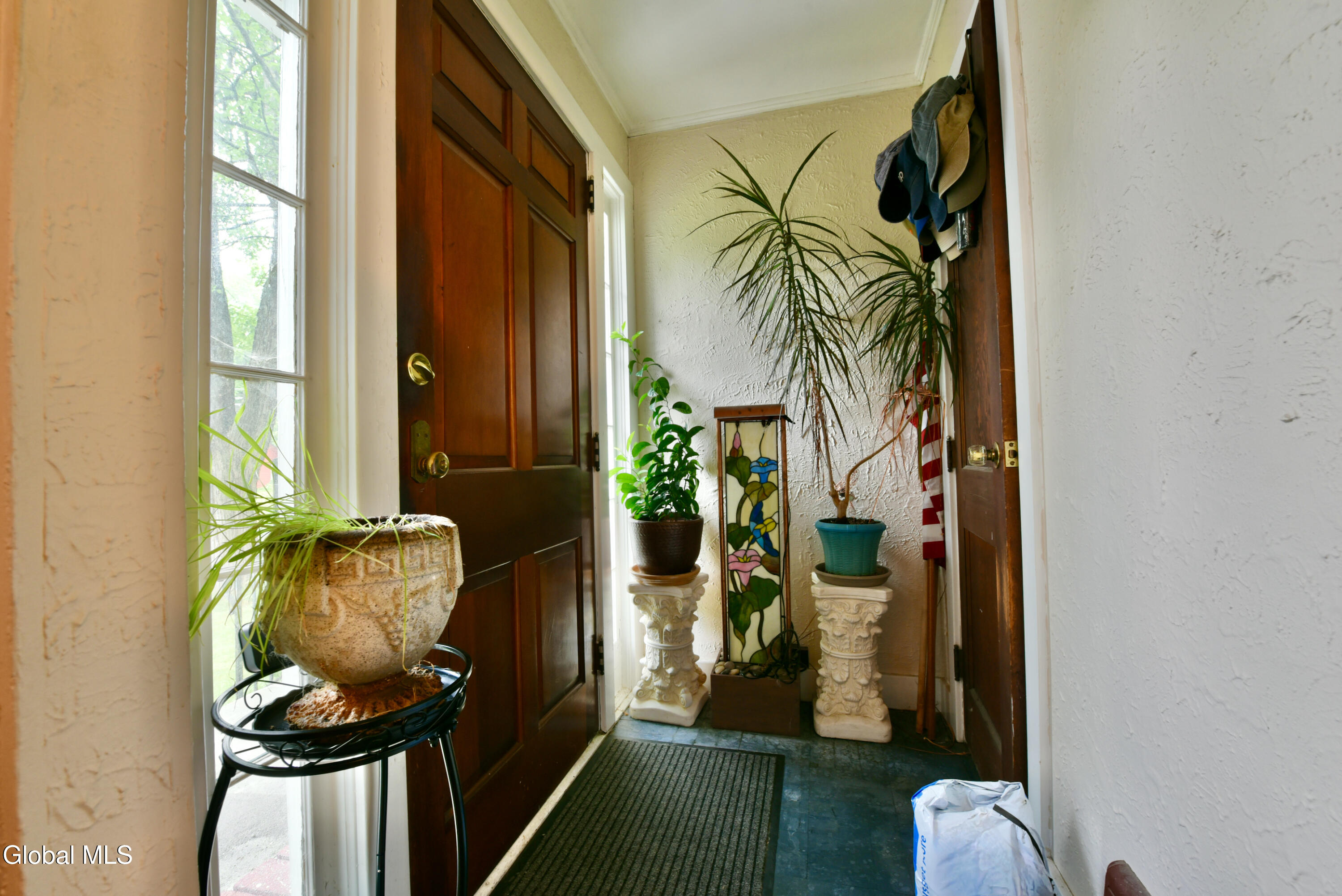 81 Dixon Road