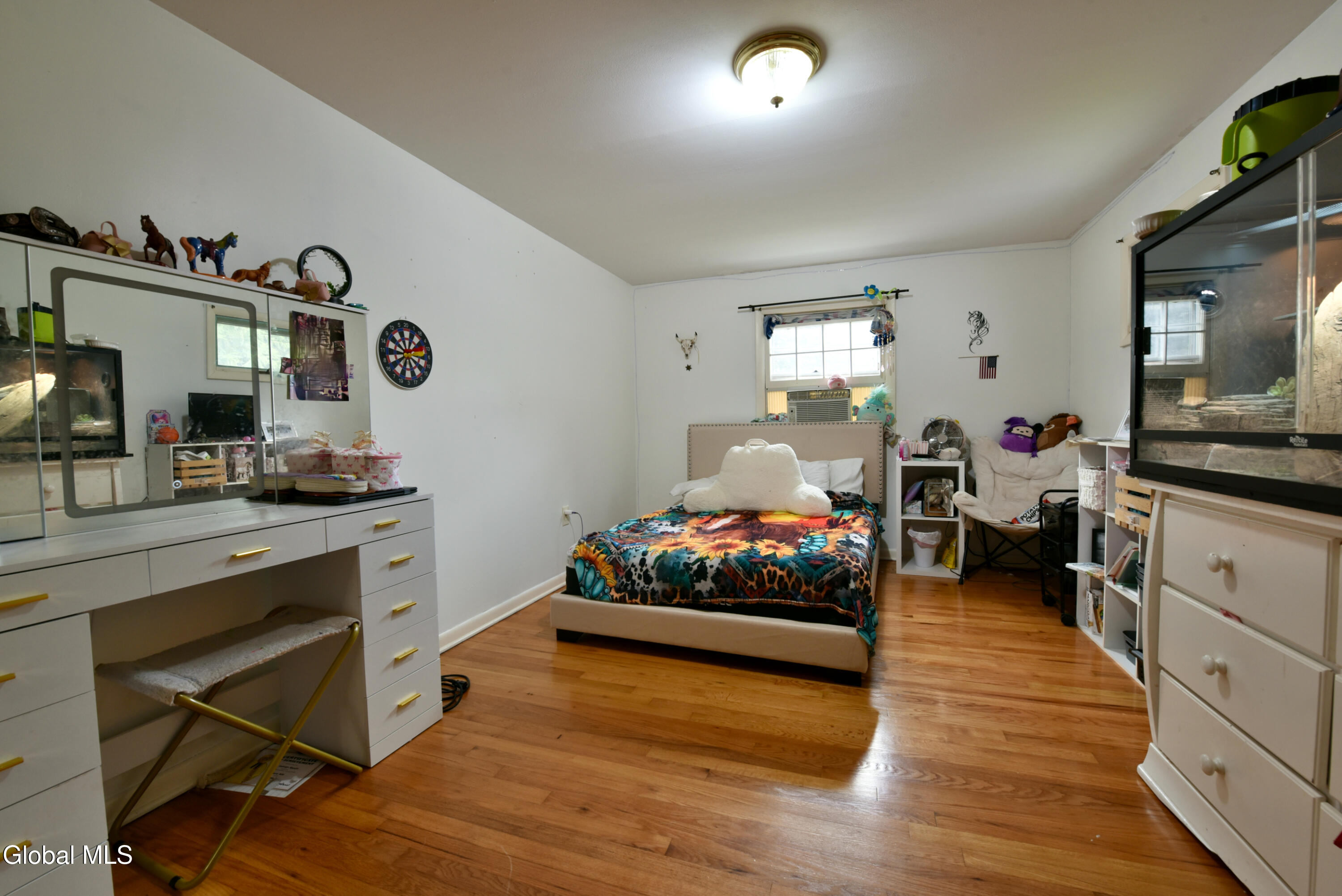 4 Imperial Lane