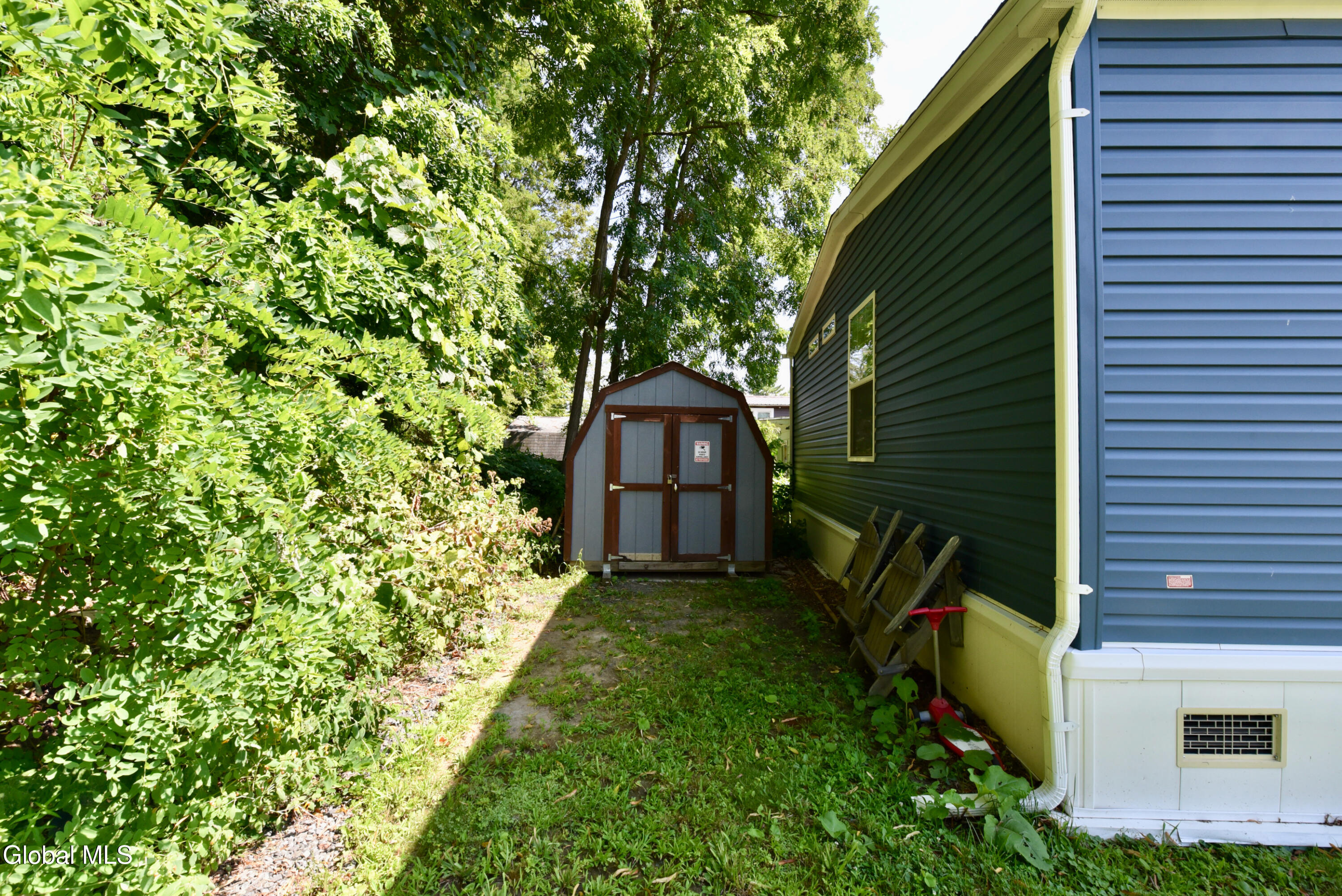 15 Haines Street