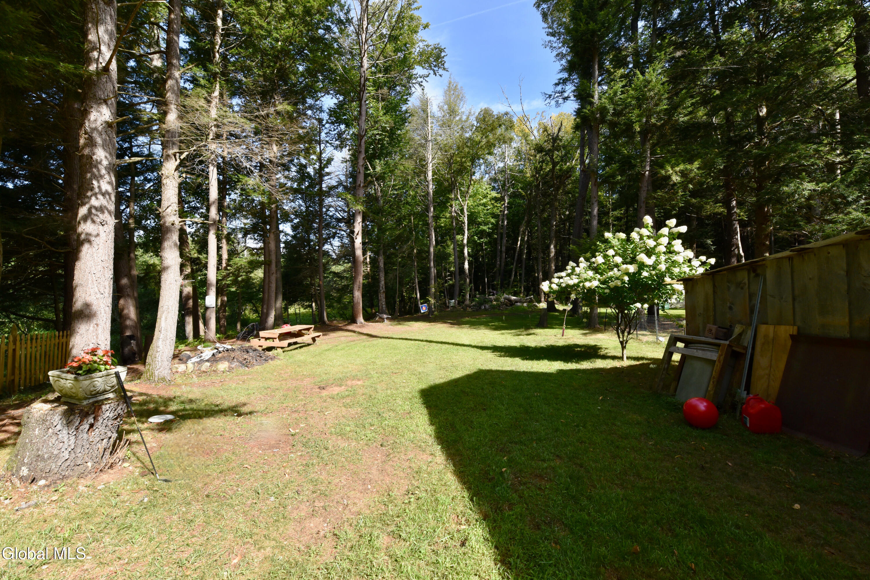 550 N Creek Road