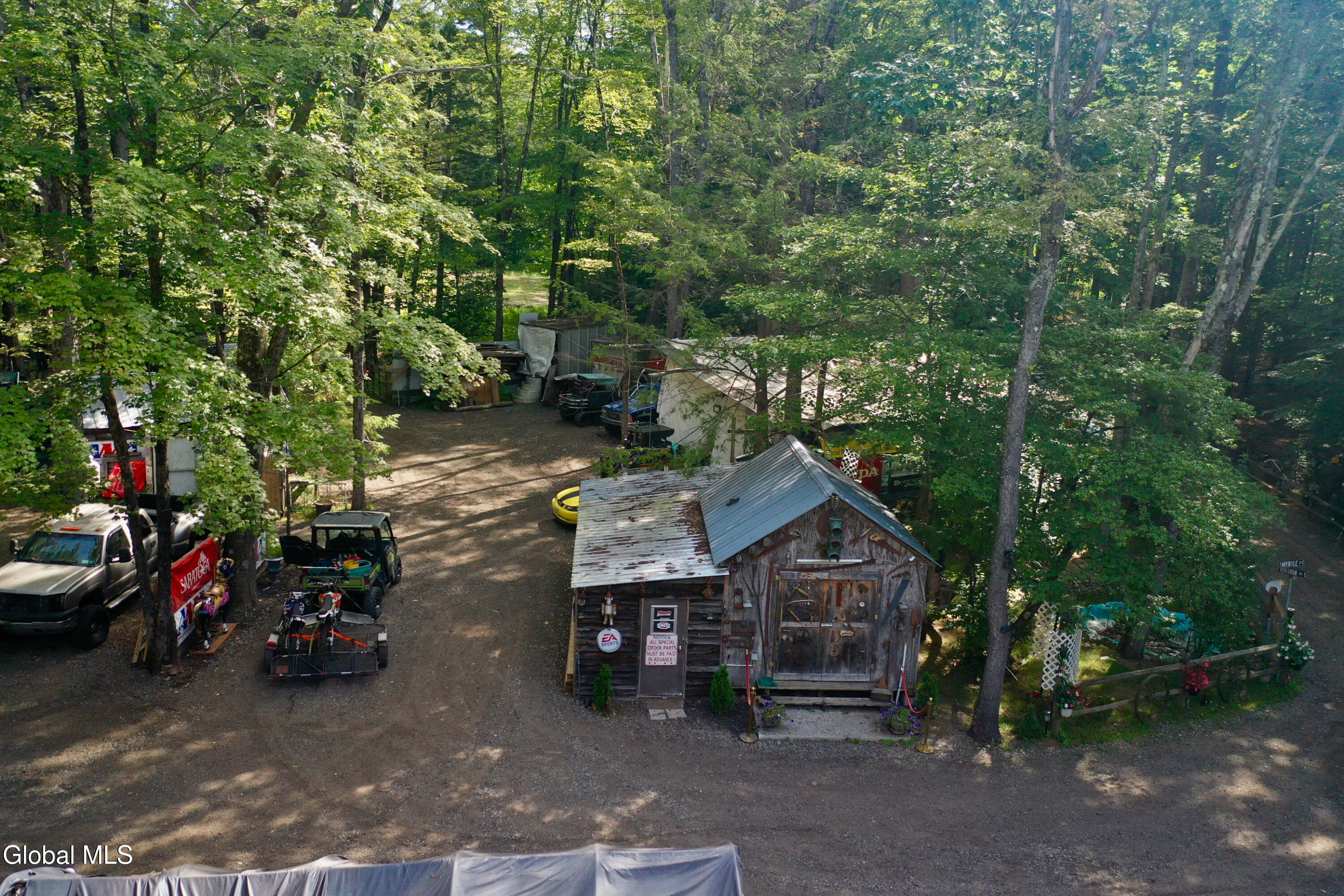 550 N Creek Road