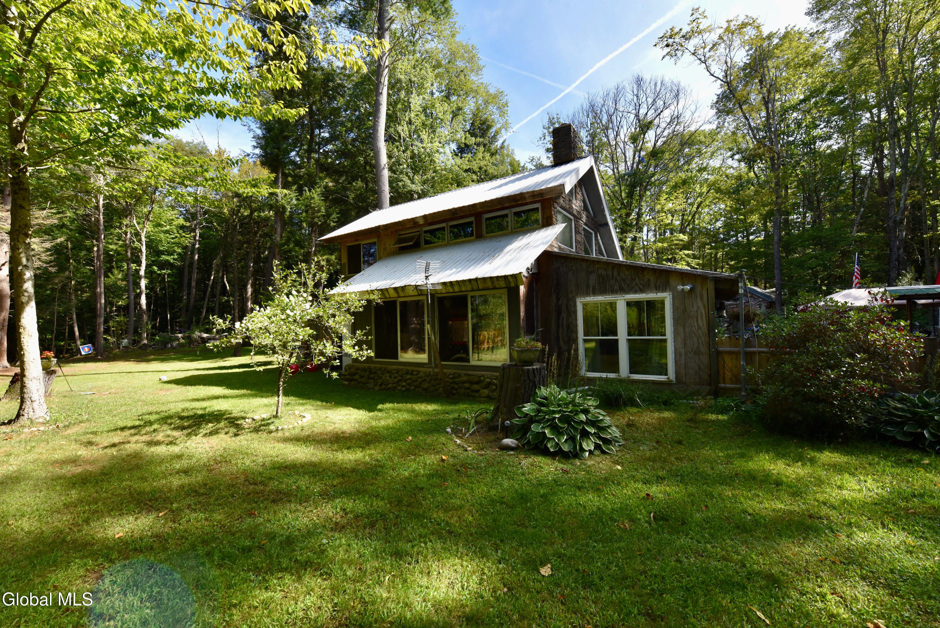 550 N Creek Road