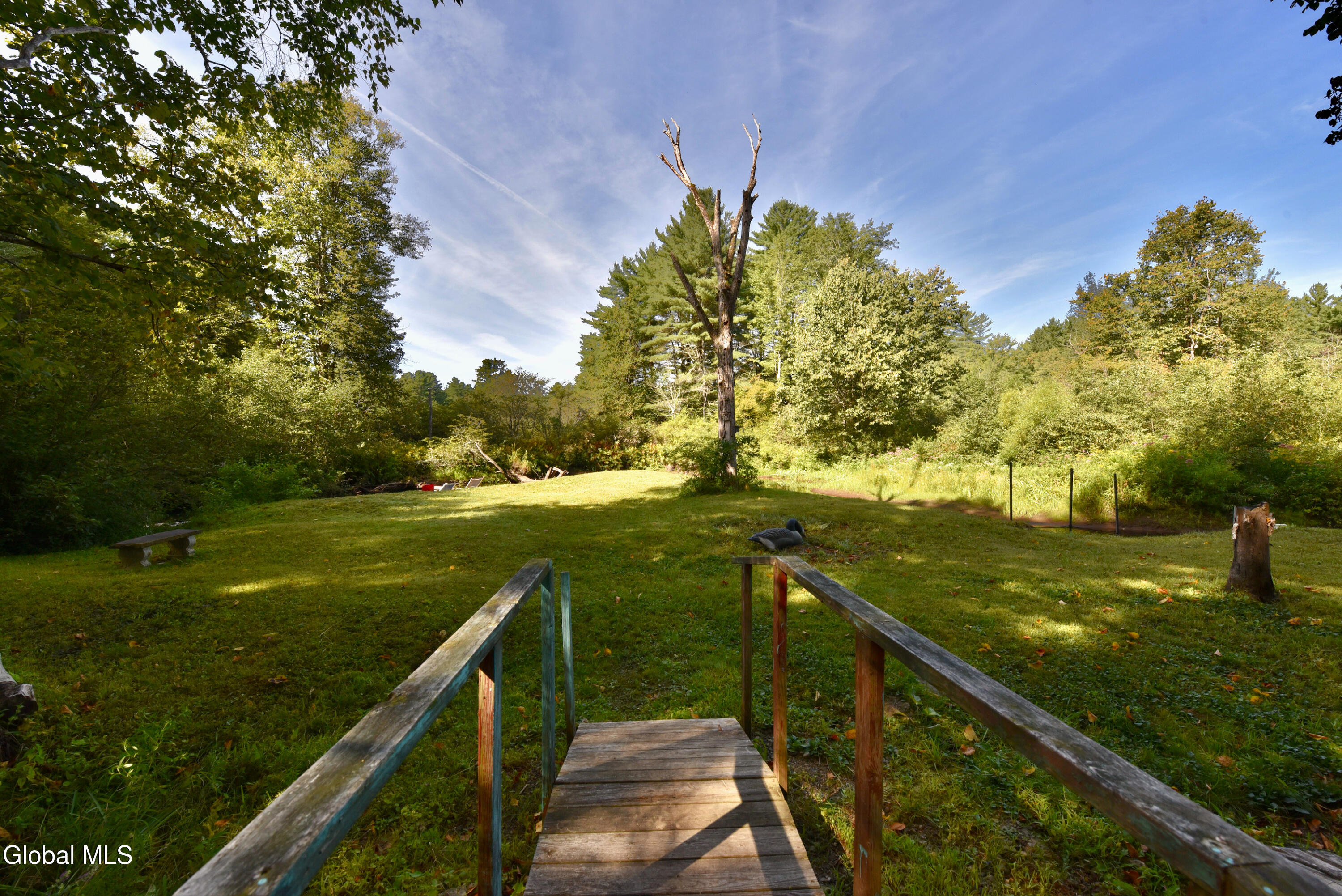 550 N Creek Road