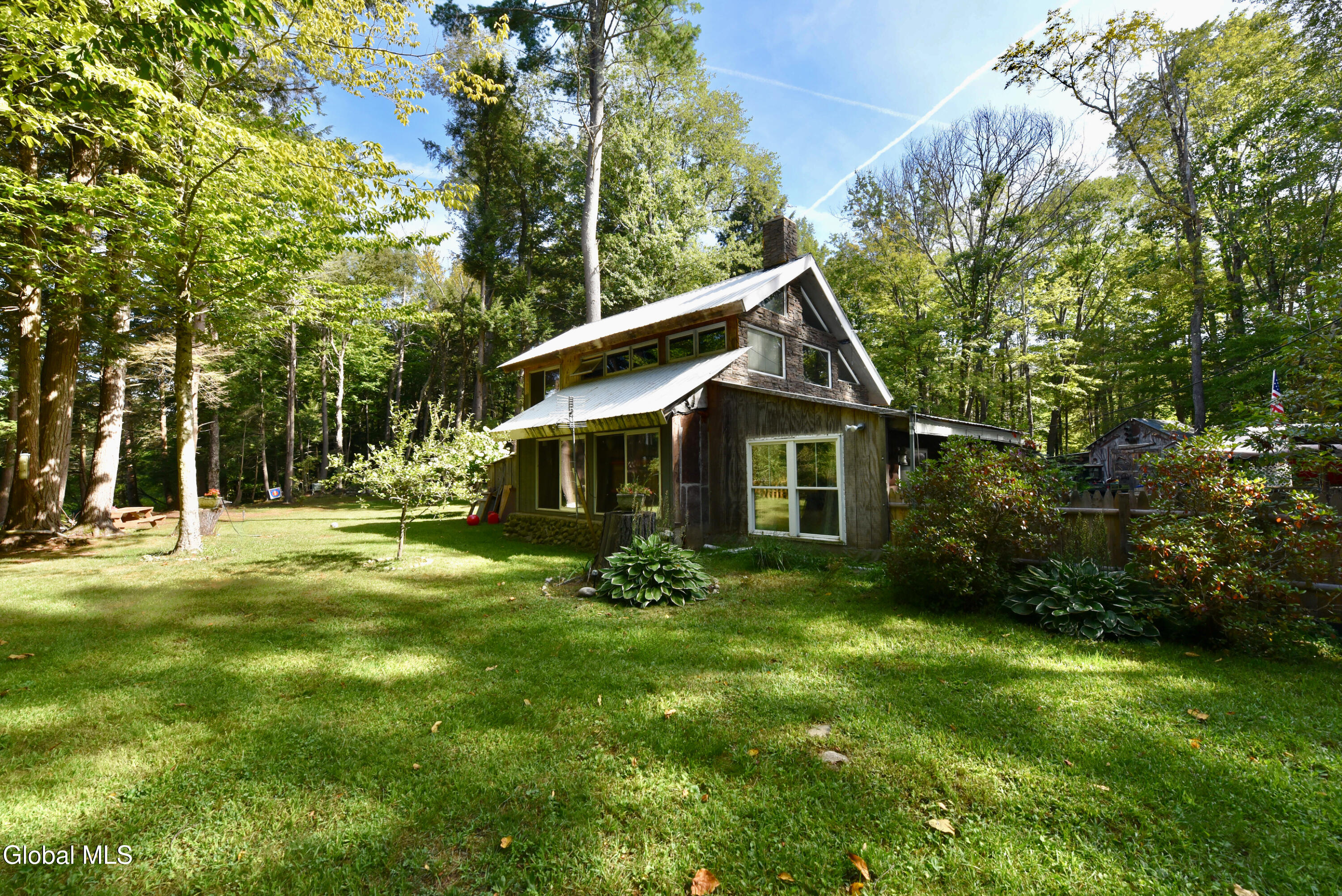 550 N Creek Road