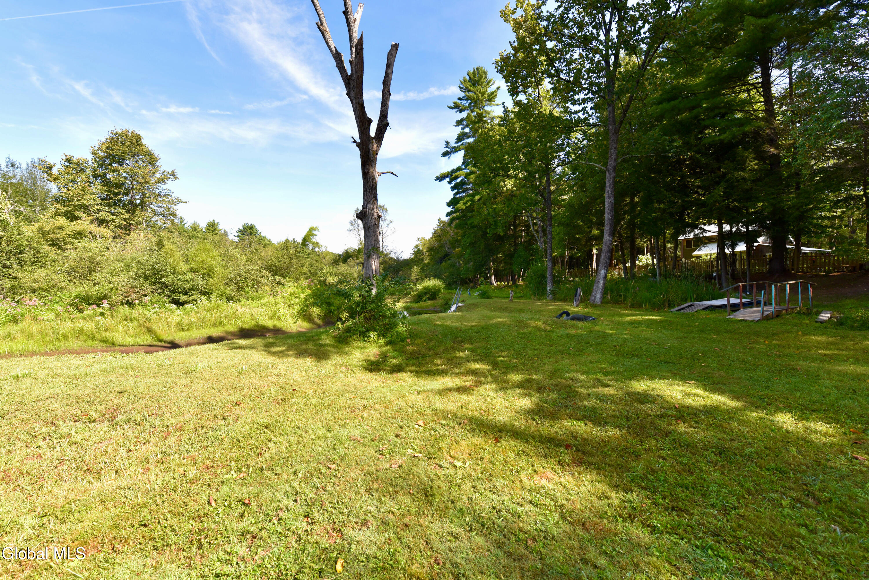 550 N Creek Road