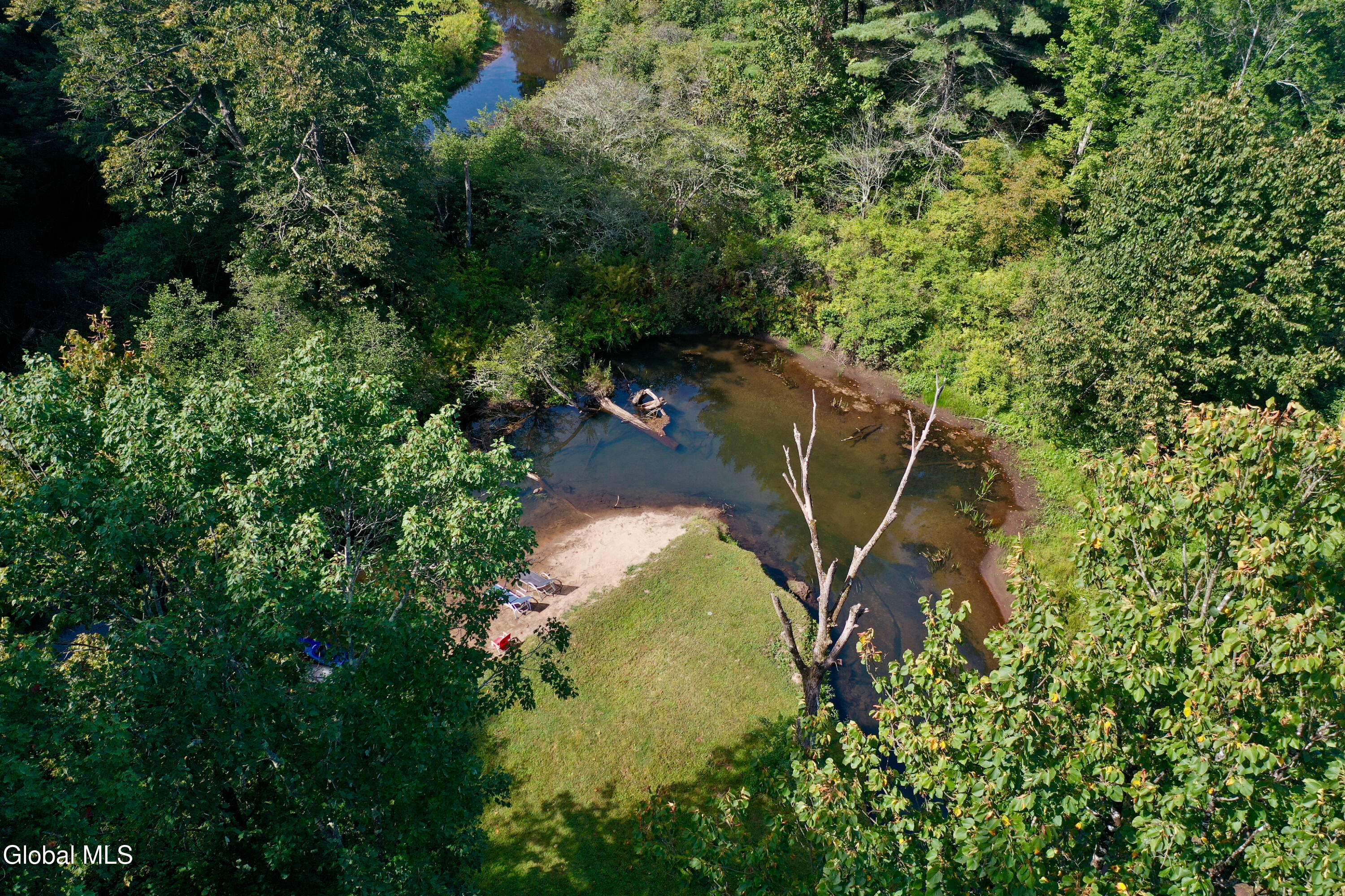 550 N Creek Road