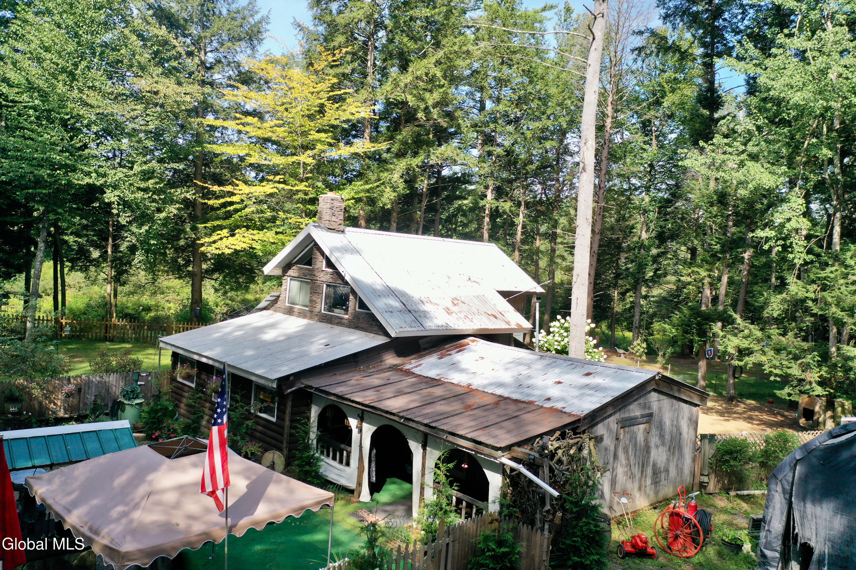 550 N Creek Road