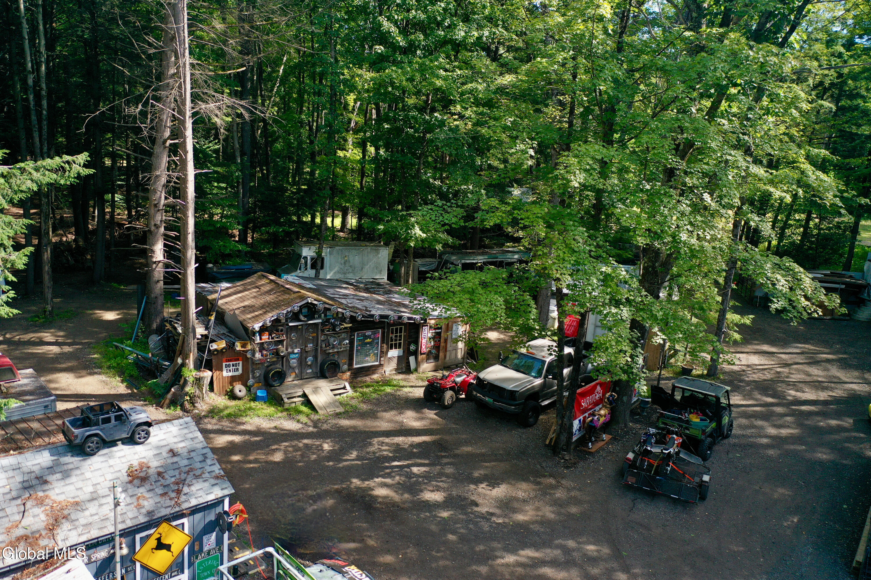 550 N Creek Road