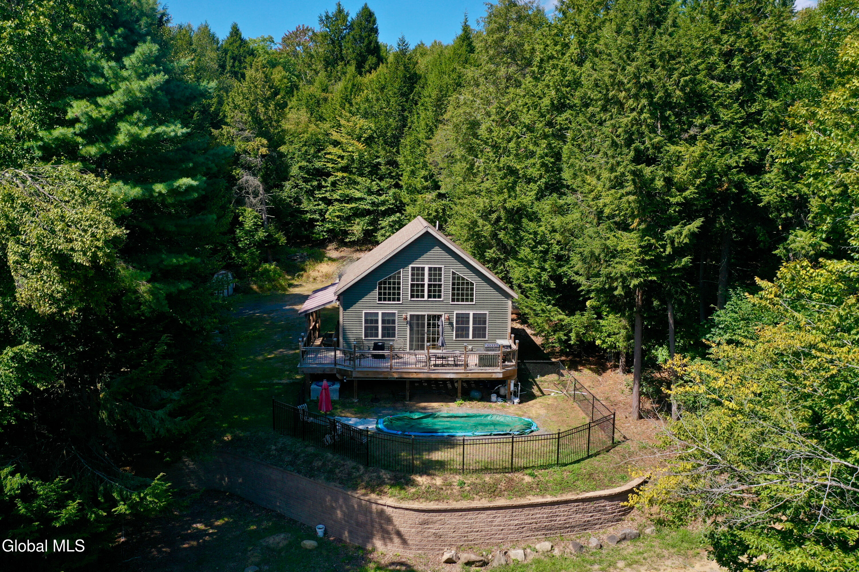 34 Saratoga Avenue