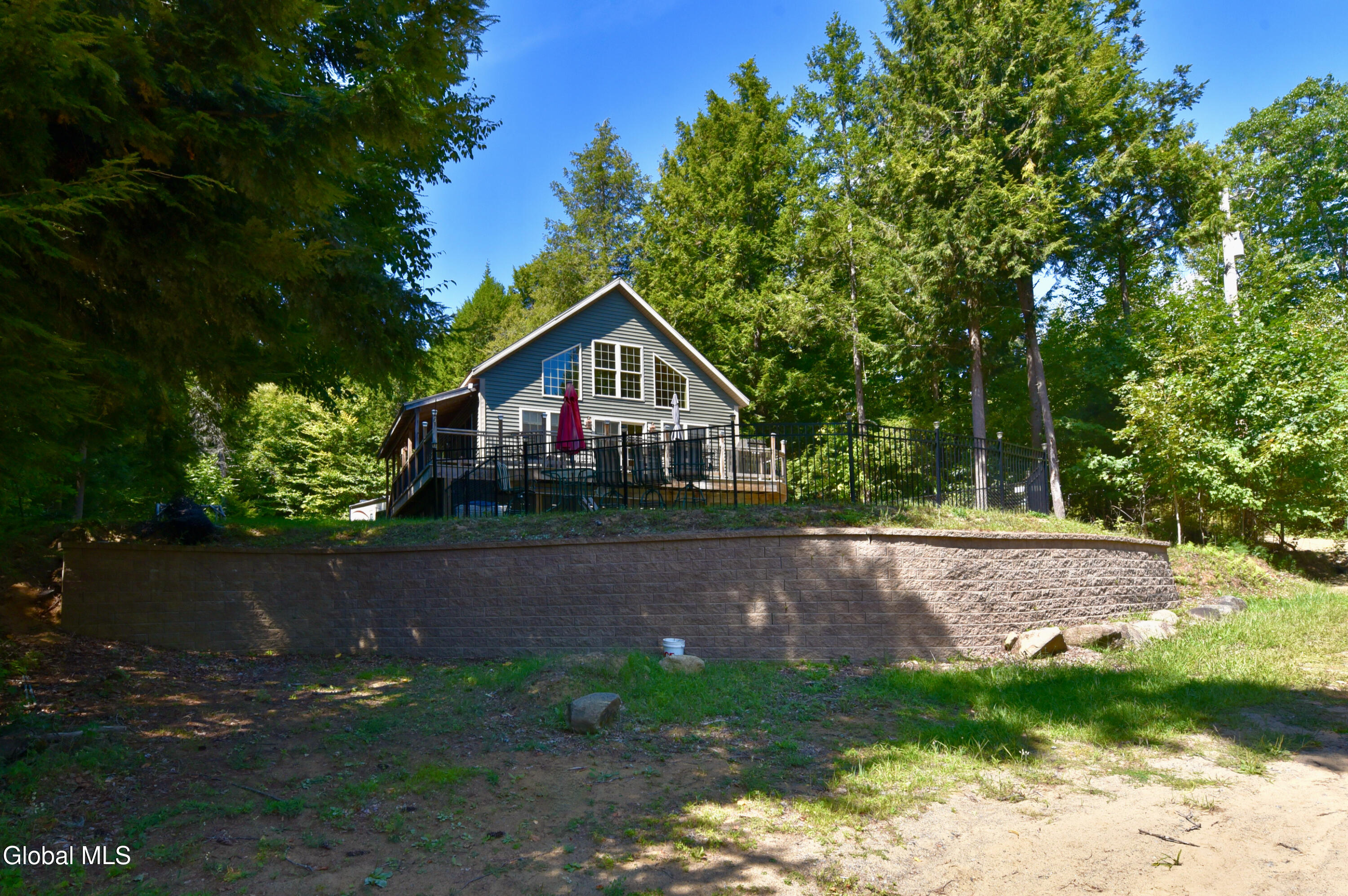 34 Saratoga Avenue